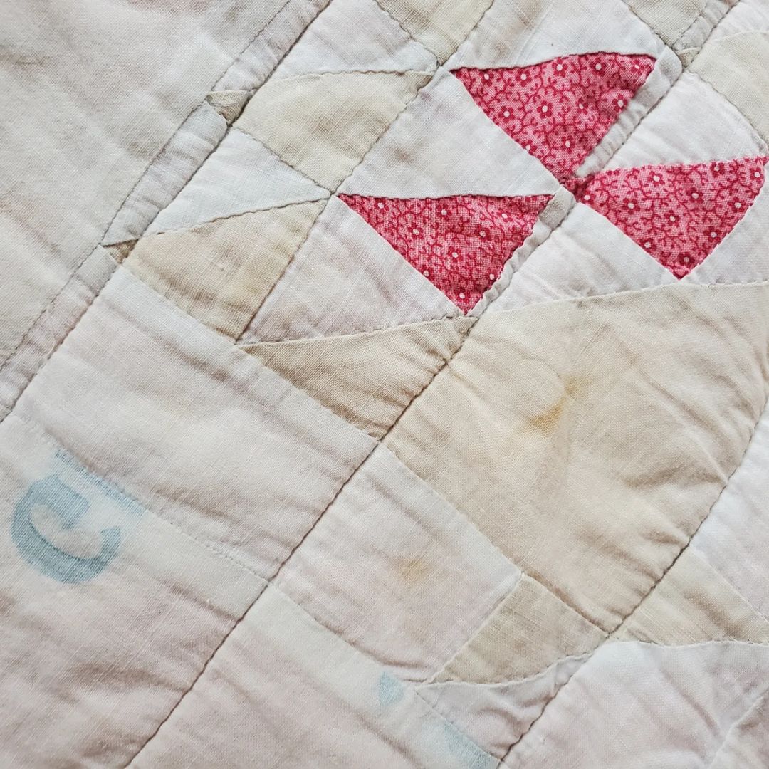 Flour Sack Cake Stand Quilt