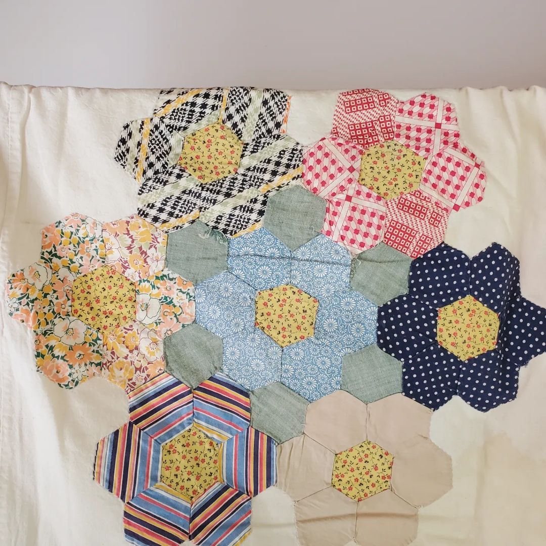 Hexi Flower Coverlet