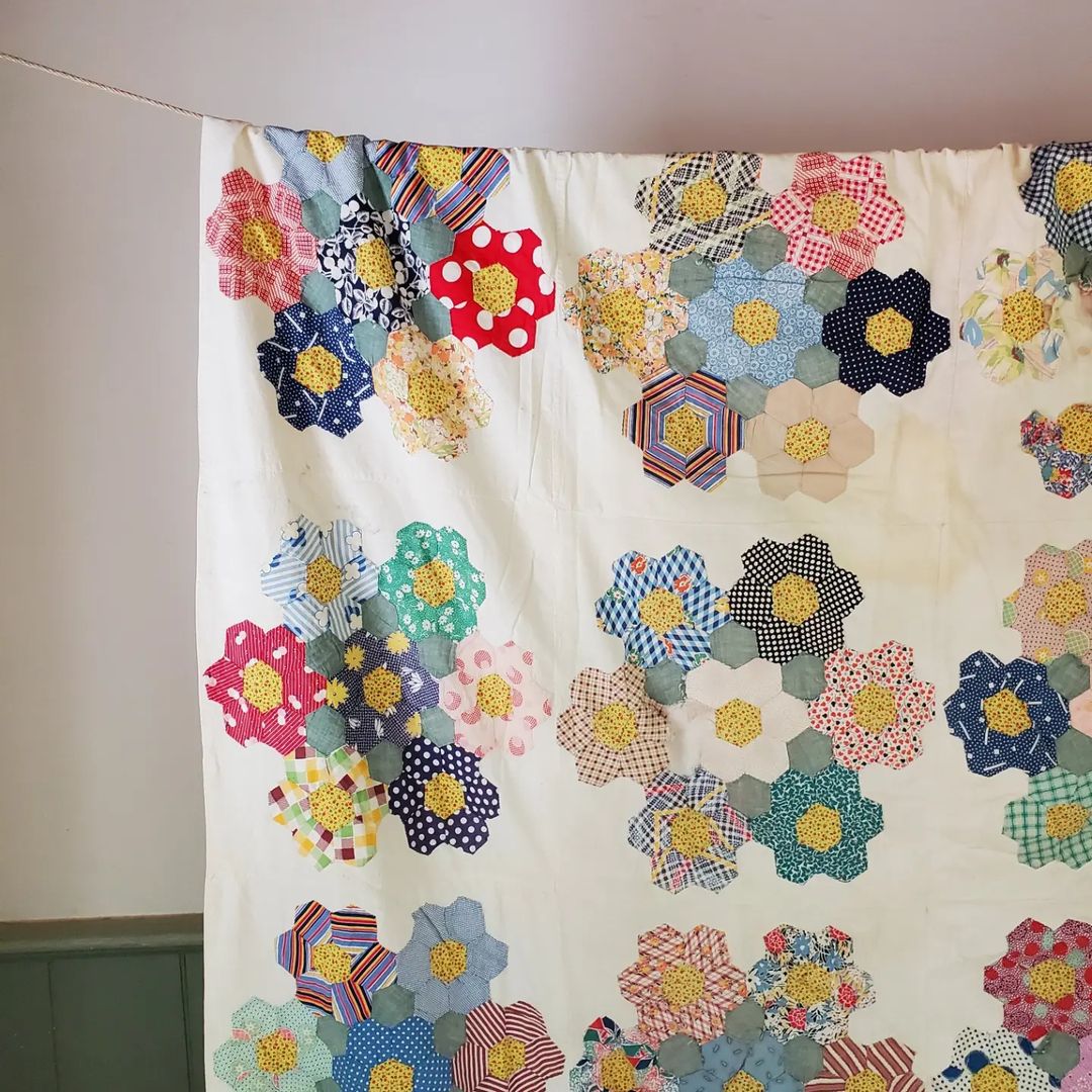 Hexi Flower Coverlet