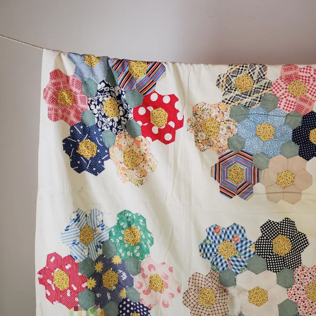 Hexi Flower Coverlet