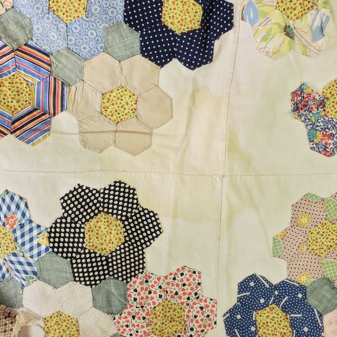 Hexi Flower Coverlet