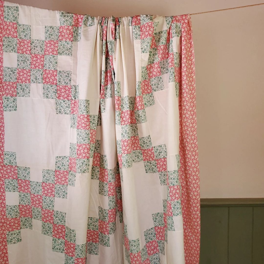 Floral Irish Chain Quilt Top
