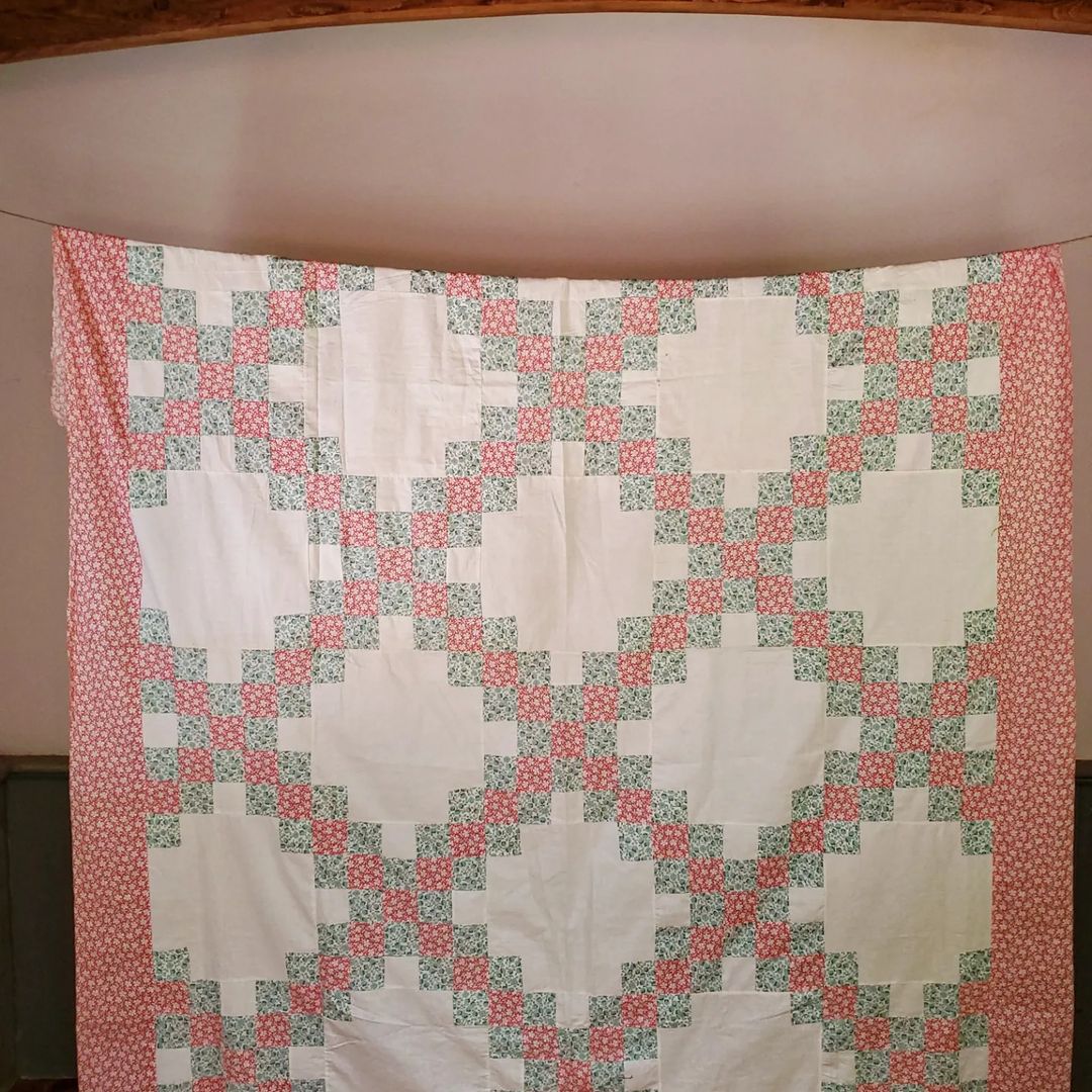 Floral Irish Chain Quilt Top