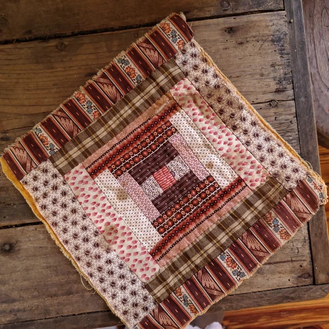 Madder Log Cabin Quilt Block