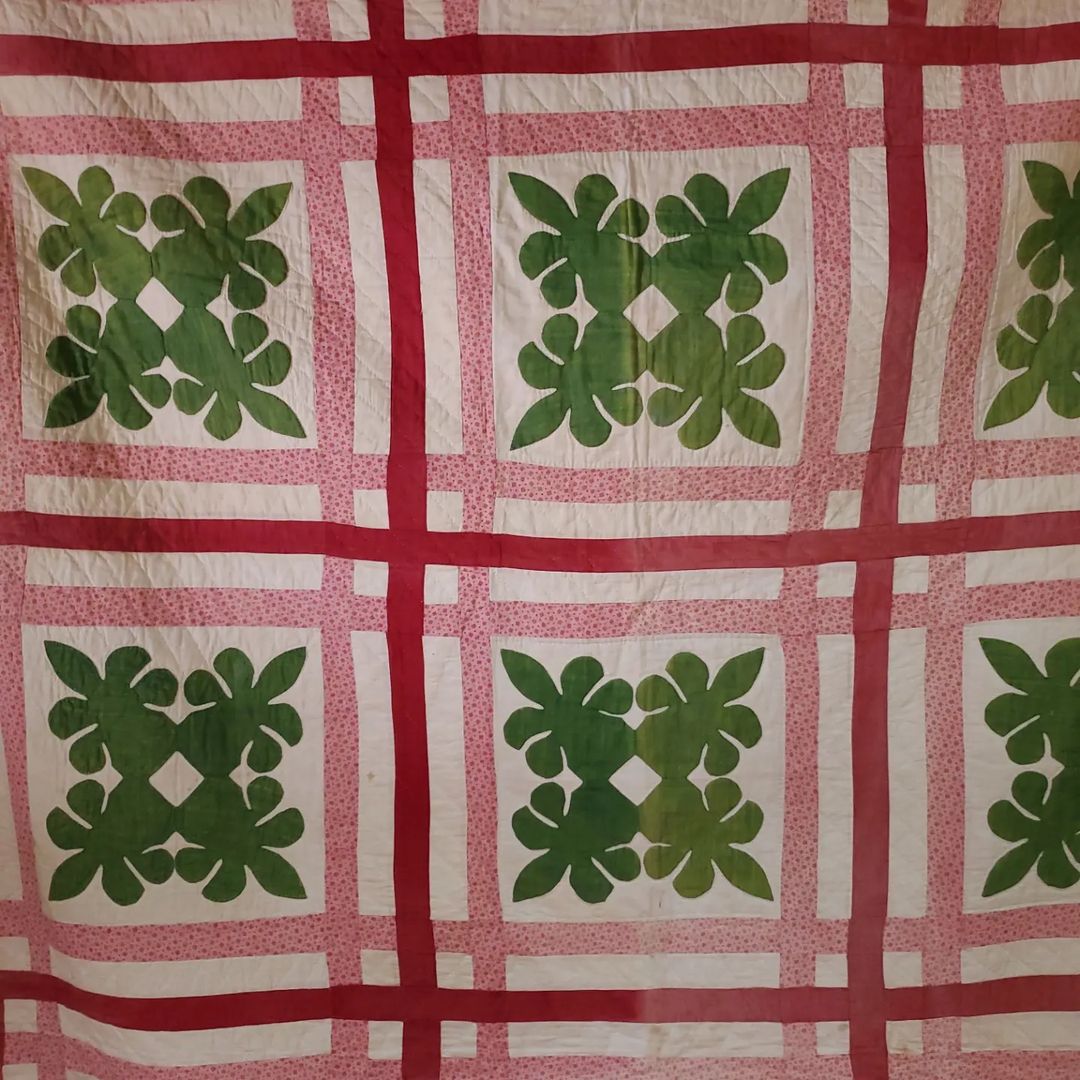 Pineapple Applique Quilt