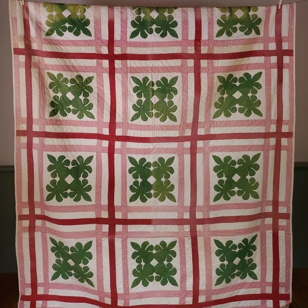 Pineapple Applique Quilt