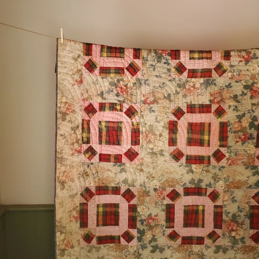 Rolling Stone Quilt