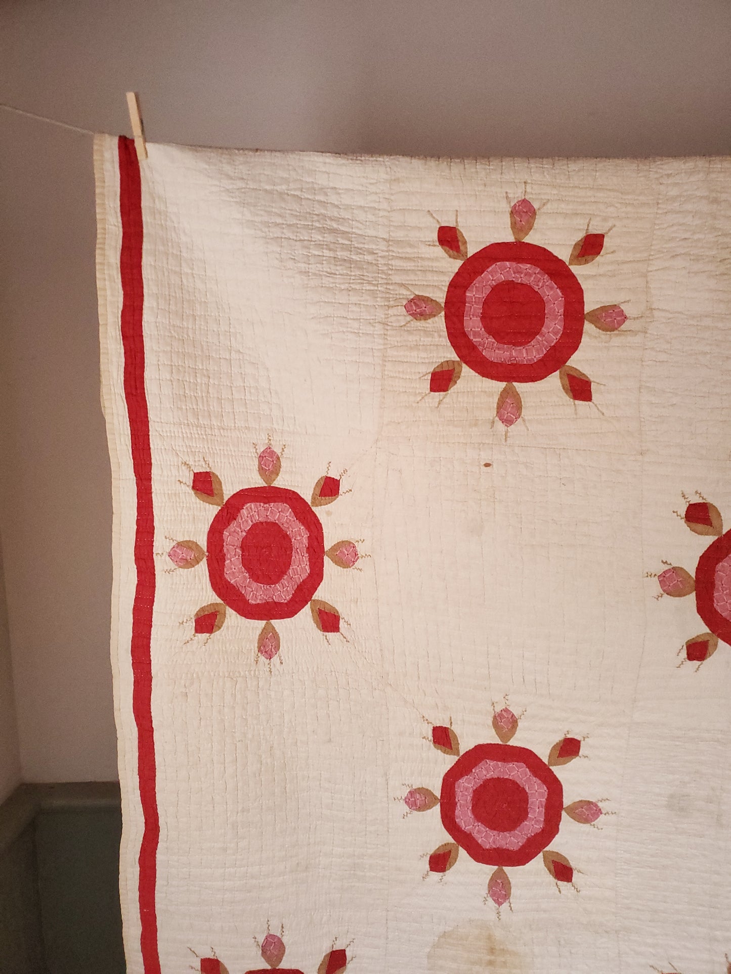 Rose & Rosebud Handmade Antique Quilt