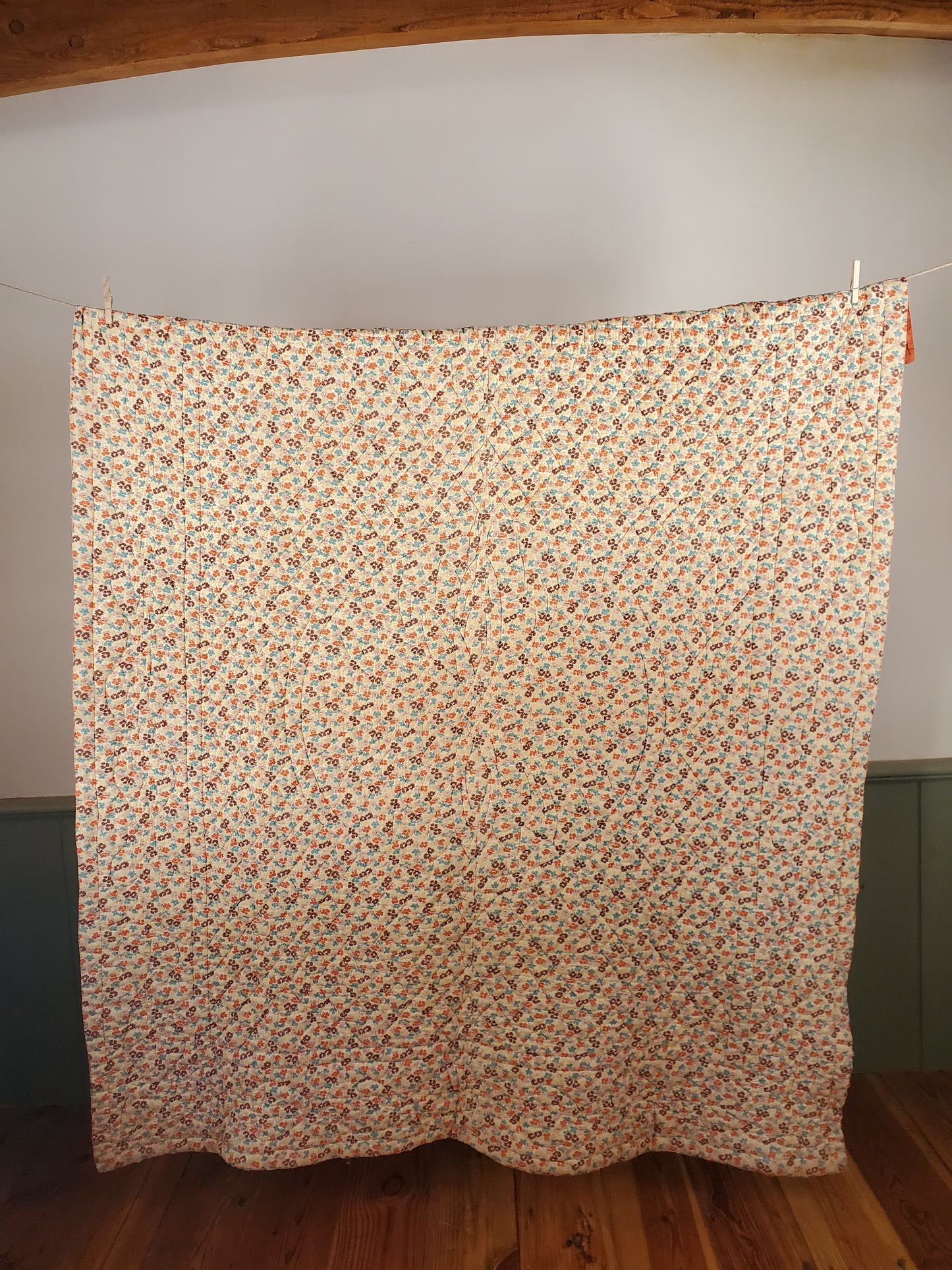 Whole Cloth Sunflower Vintage Quilt with All-over Floral Backing ca 1950