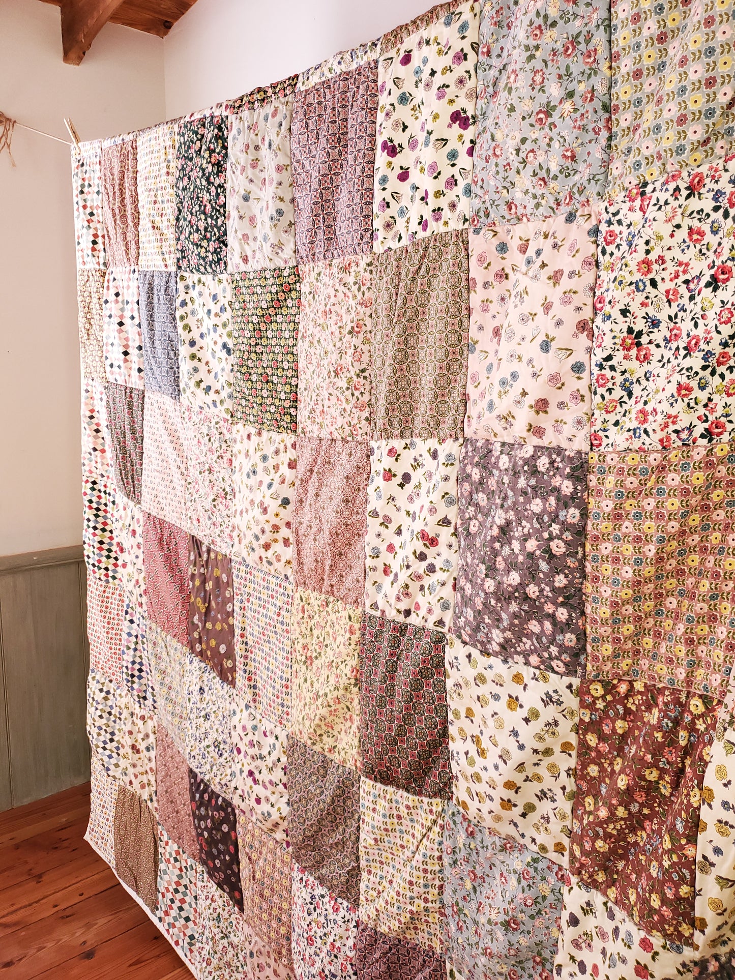 Vintage Patchwork Floral Quilt