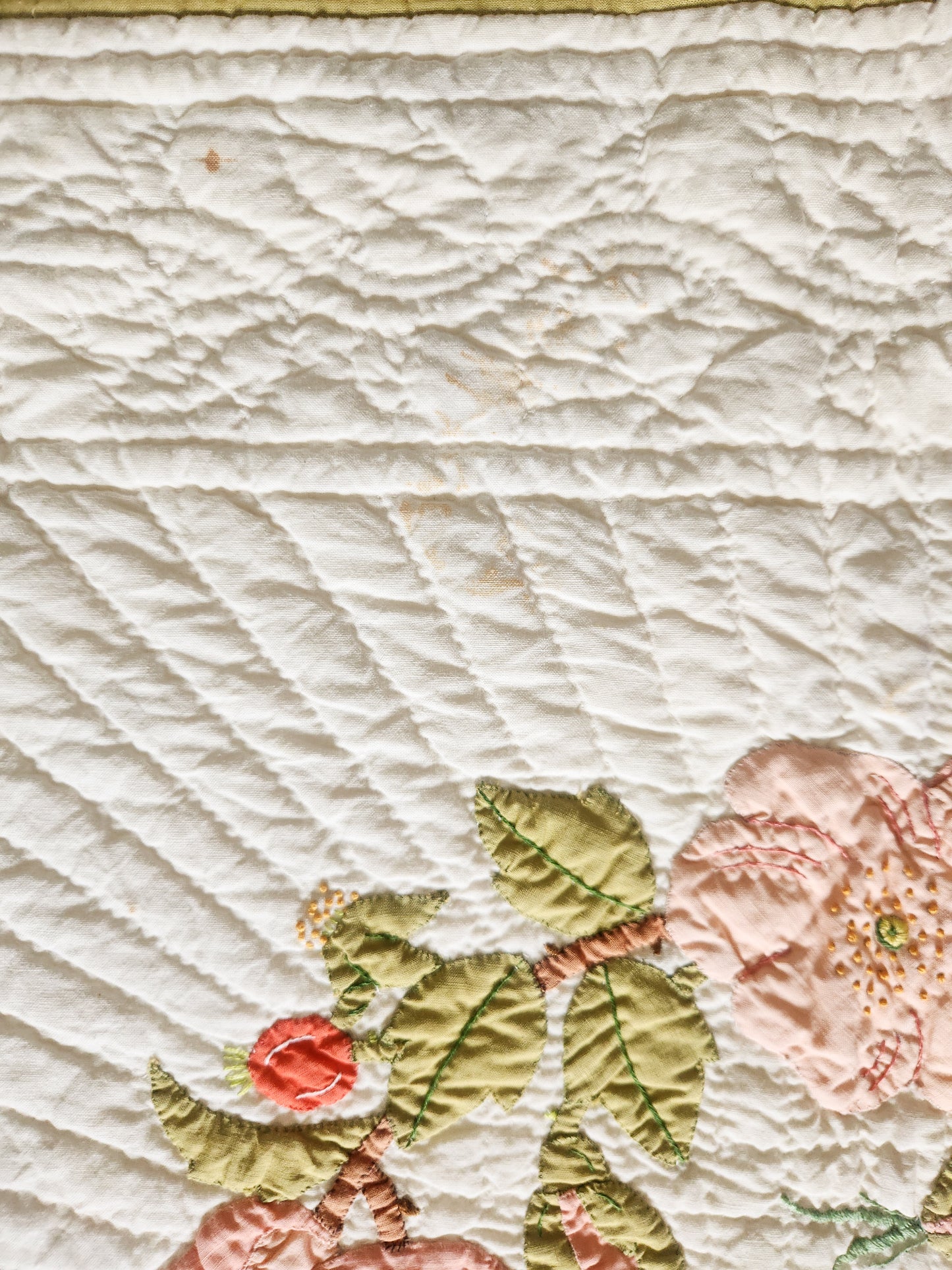 Vintage Rose Quilt c1940