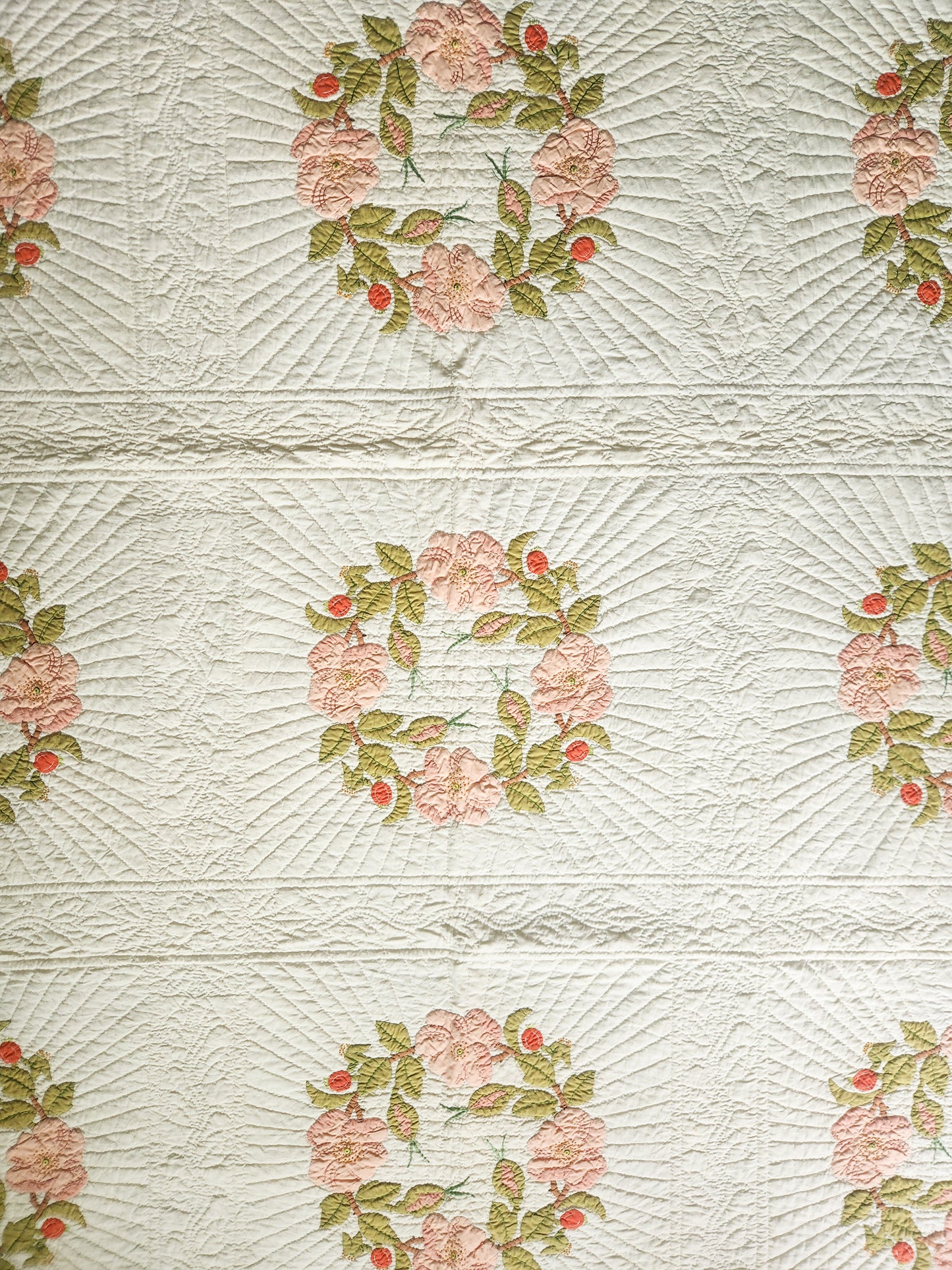 Vintage Rose Quilt c1940