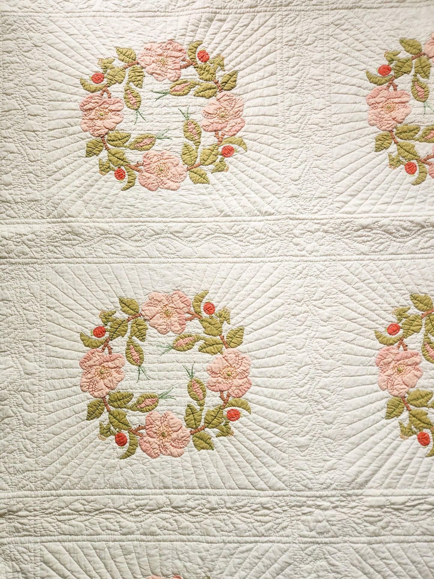 Vintage Rose Quilt c1940