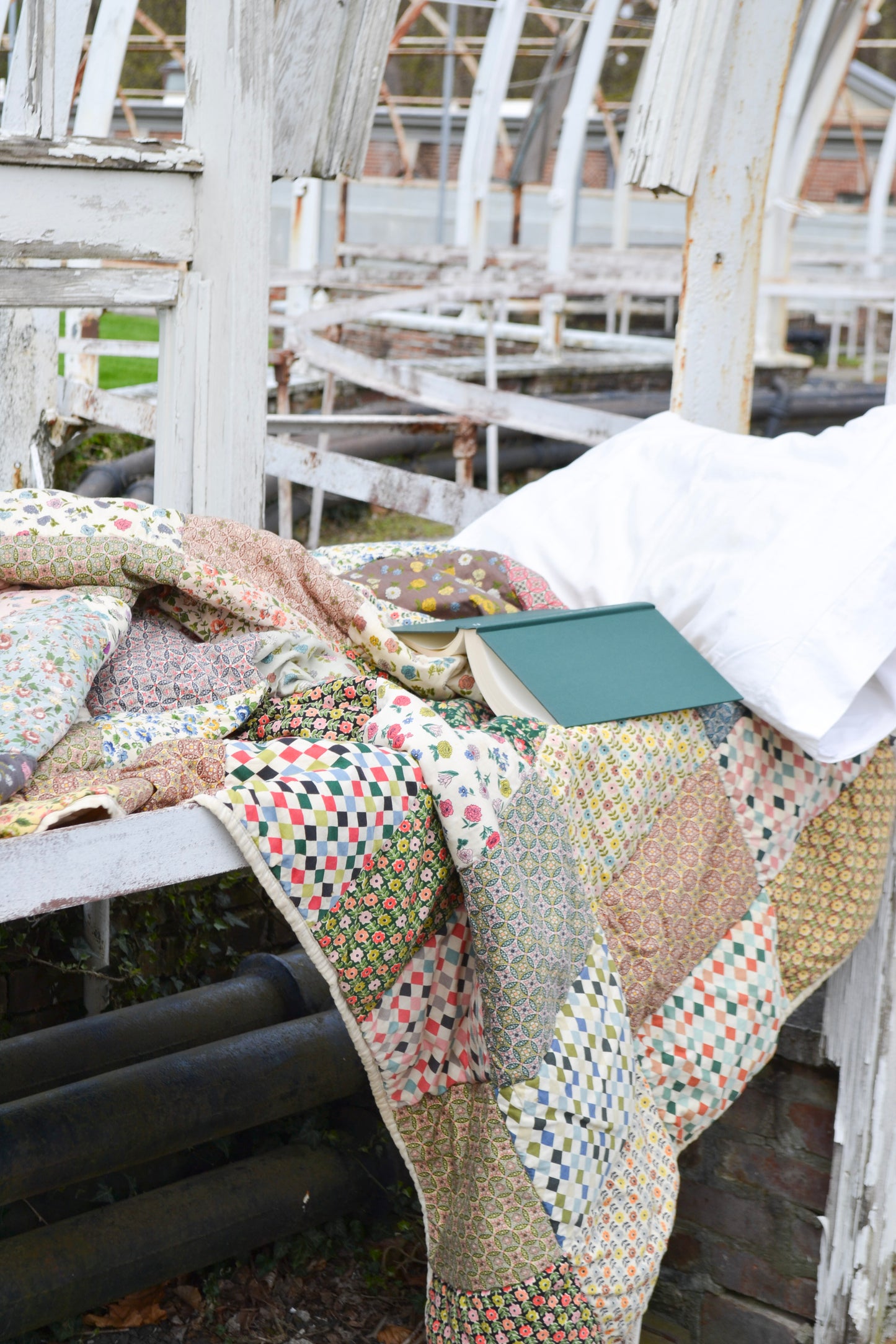 Vintage Patchwork Floral Quilt