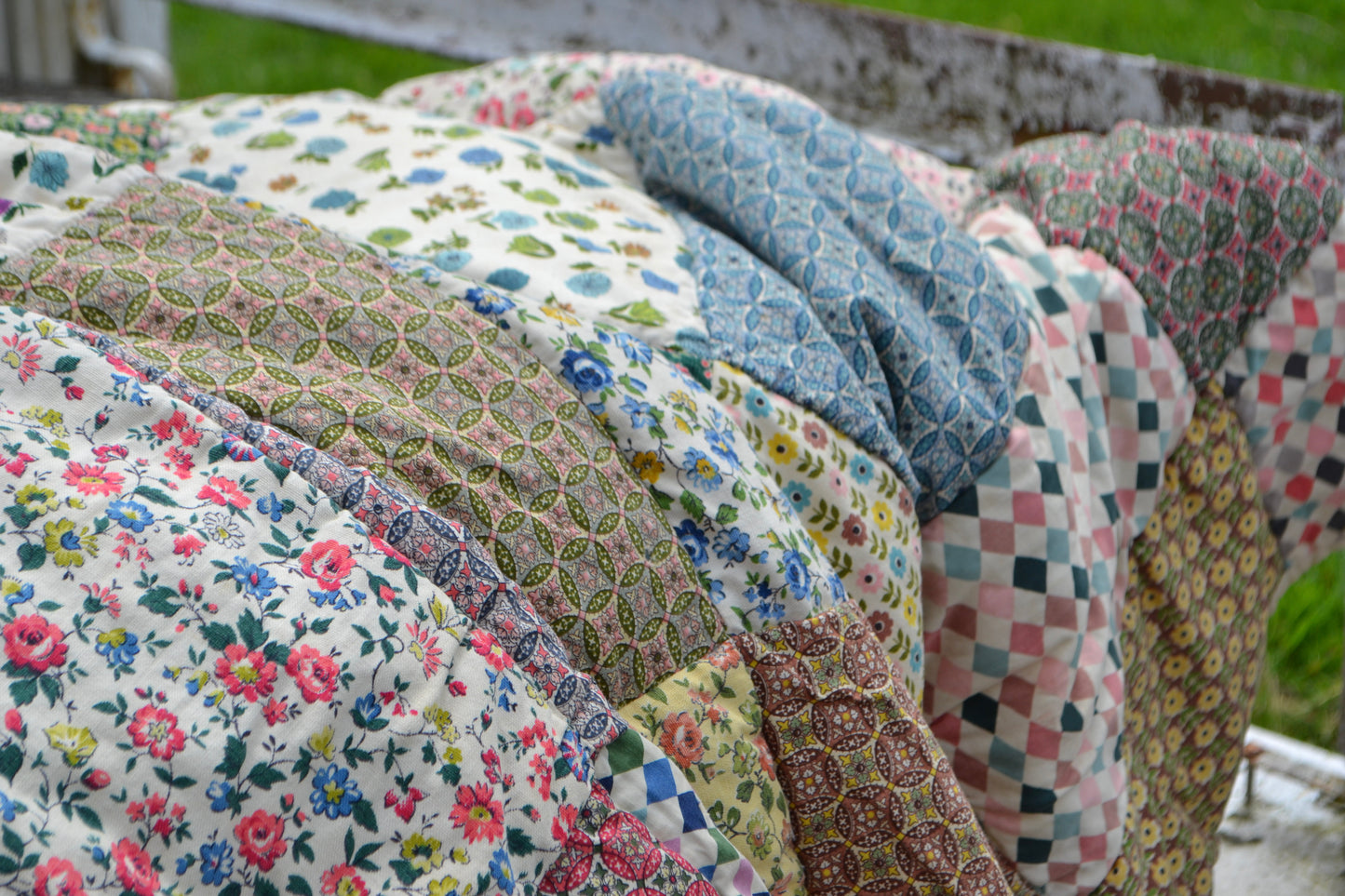 Vintage Patchwork Floral Quilt