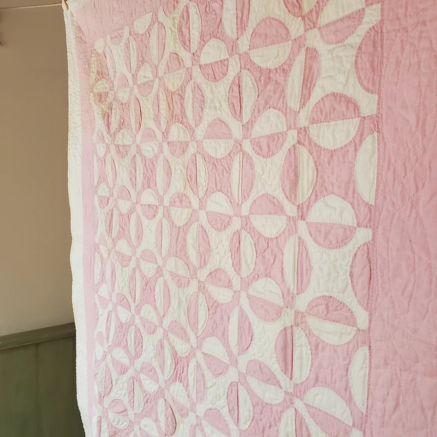 Small Pink & White Crib Quilt Half Circle Pattern Child's