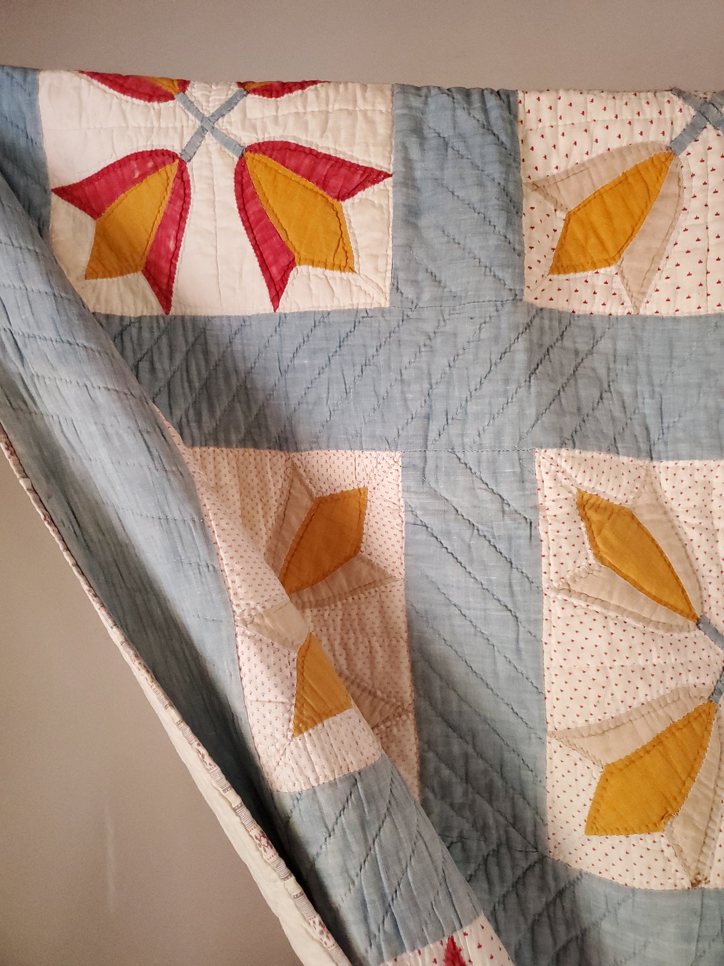 Antique Tulip Quilt