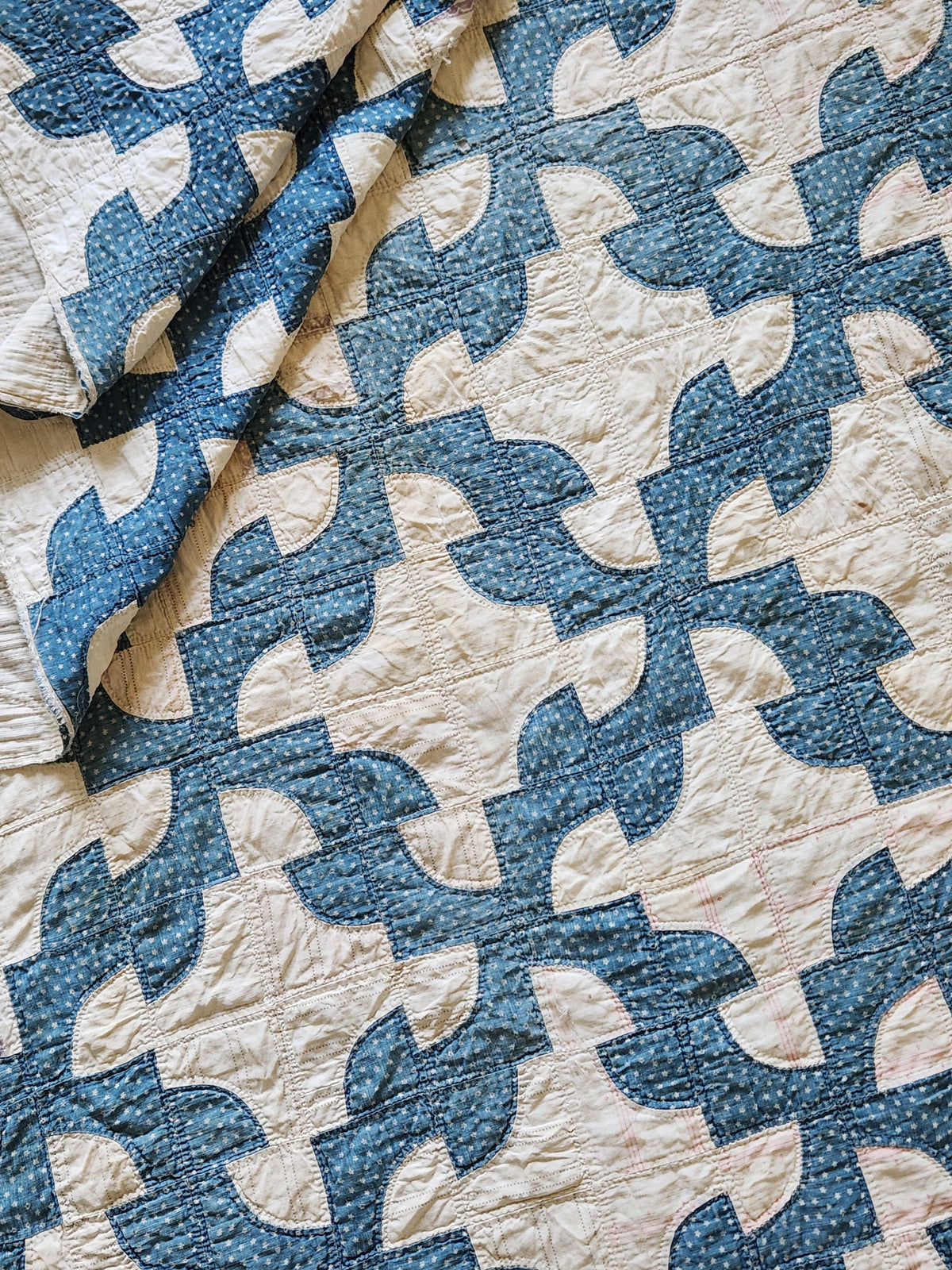 Antique Blue & White Drunkard's Path Quilt c1920