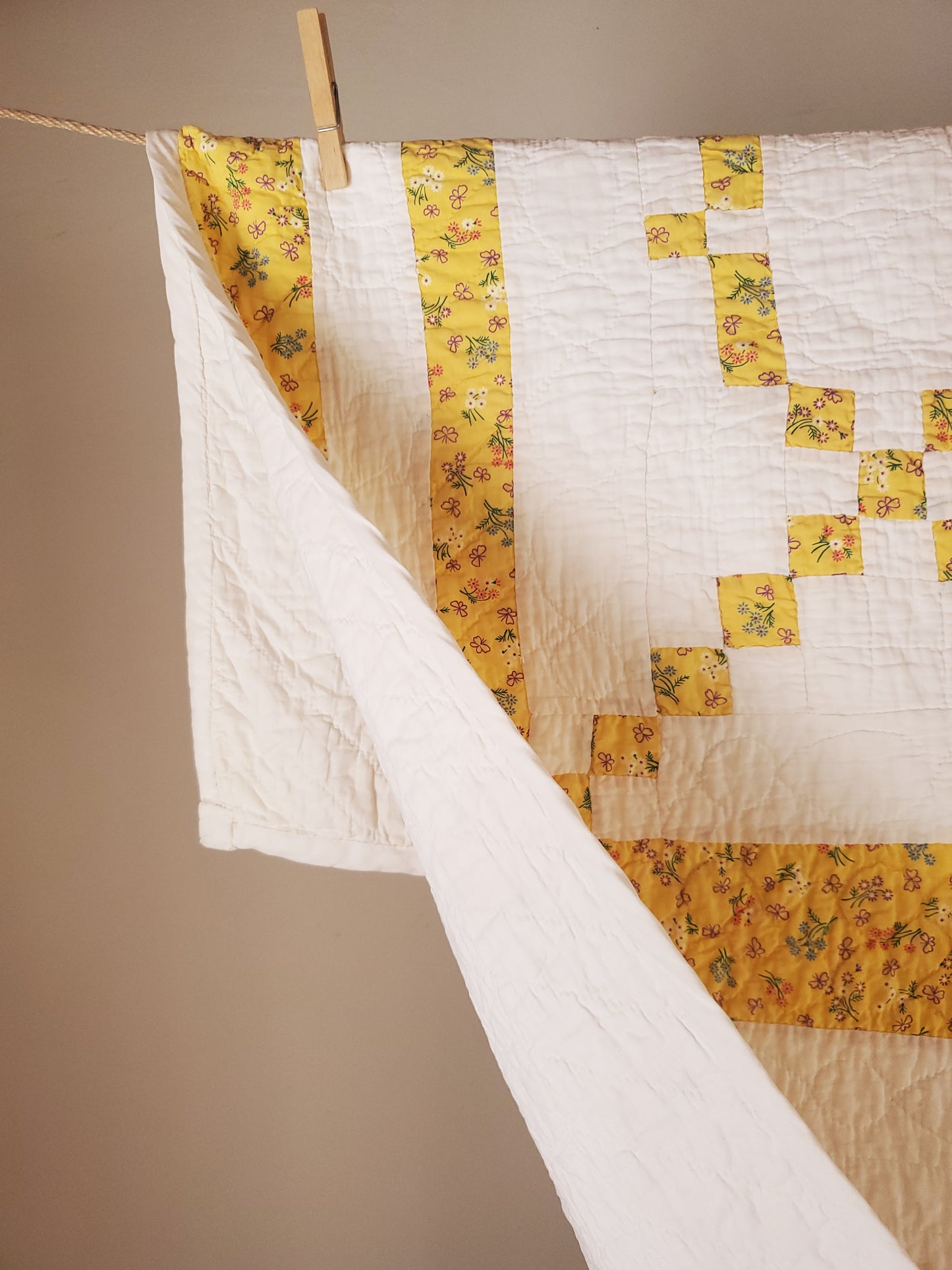 Vintage Yellow & White Burgoyne Surrounded Quilt