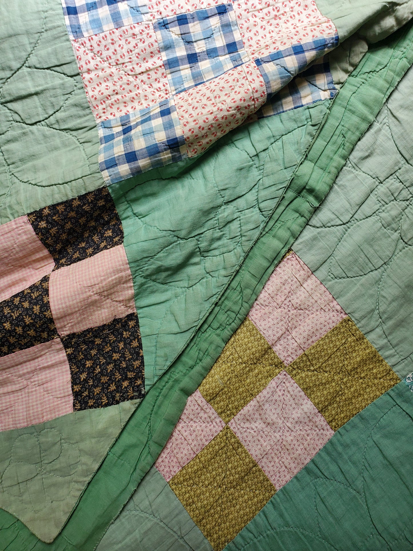 Vintage 9 Patch Quilt ca 1930