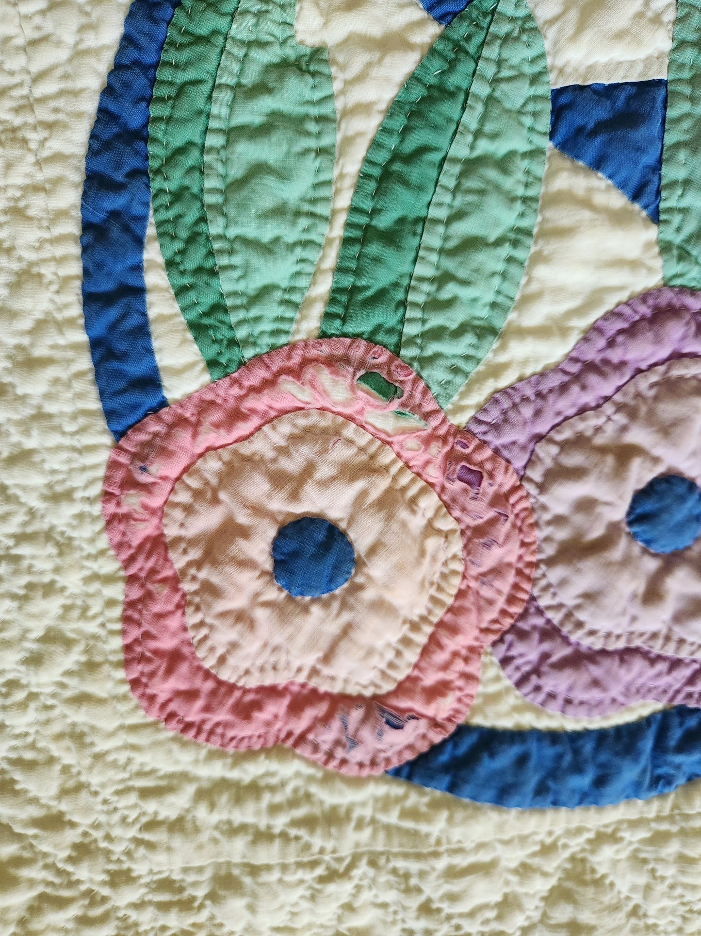 Rose Basket Quilt with Flying Geese Border c1940