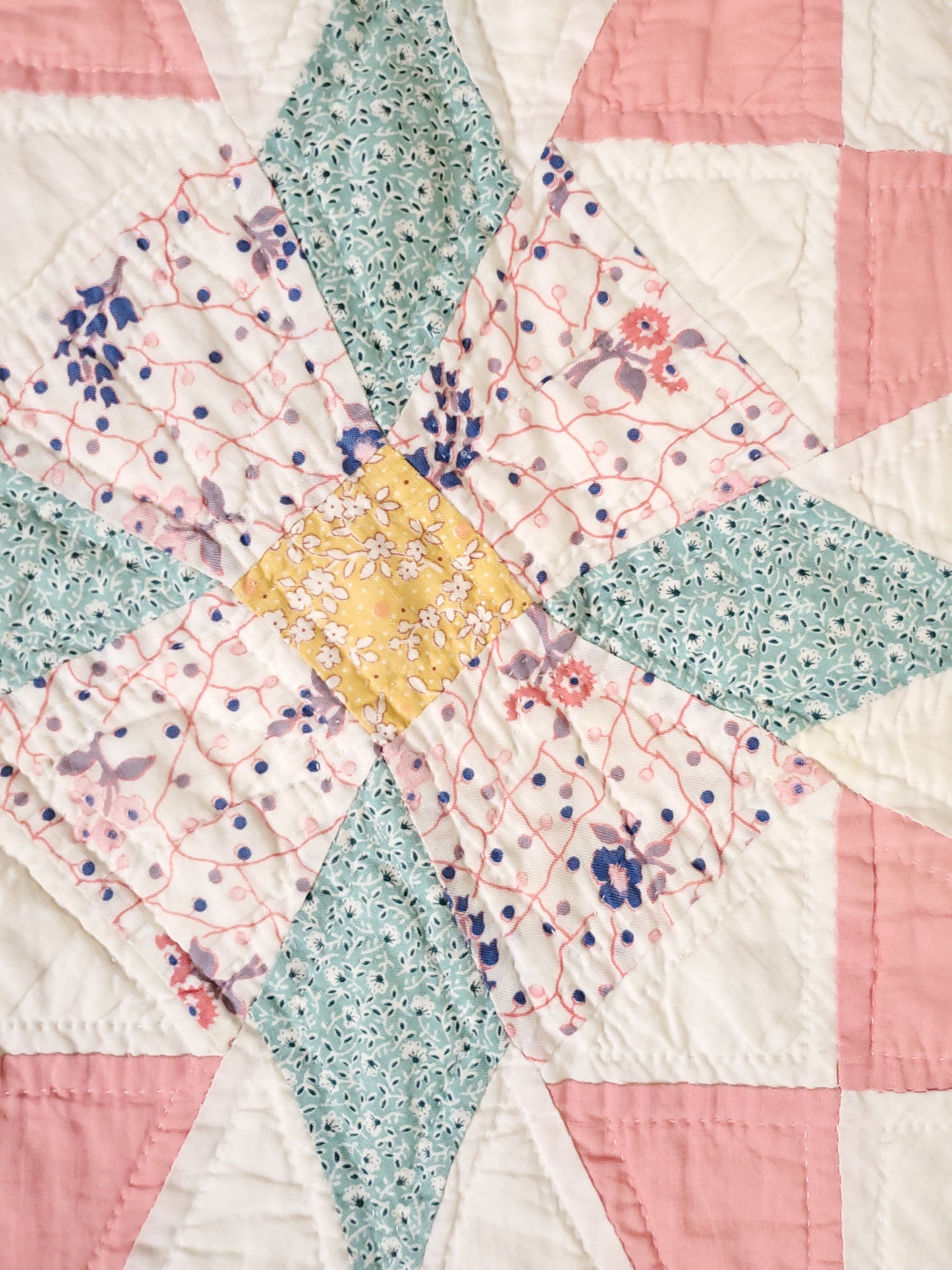 Stunning Vintage Quilt, ca 1930