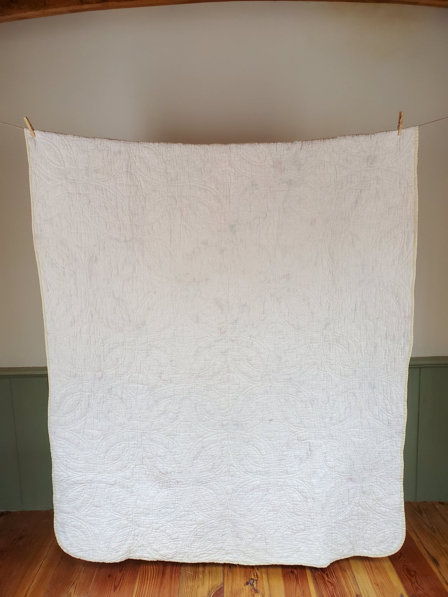 Vintage Feed Sack Wedding Rings Quilt, ca 1950