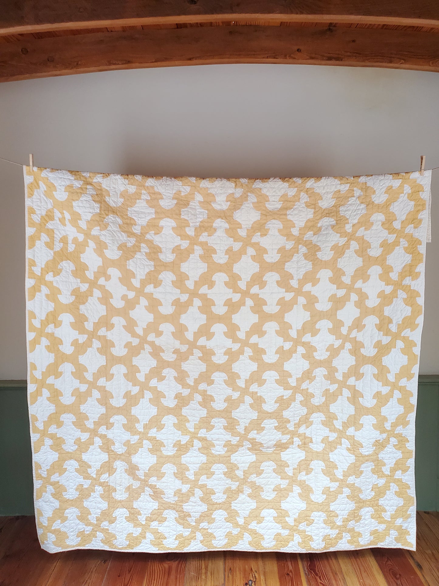 Yellow & White Drunkard's Path Vintage Quilt