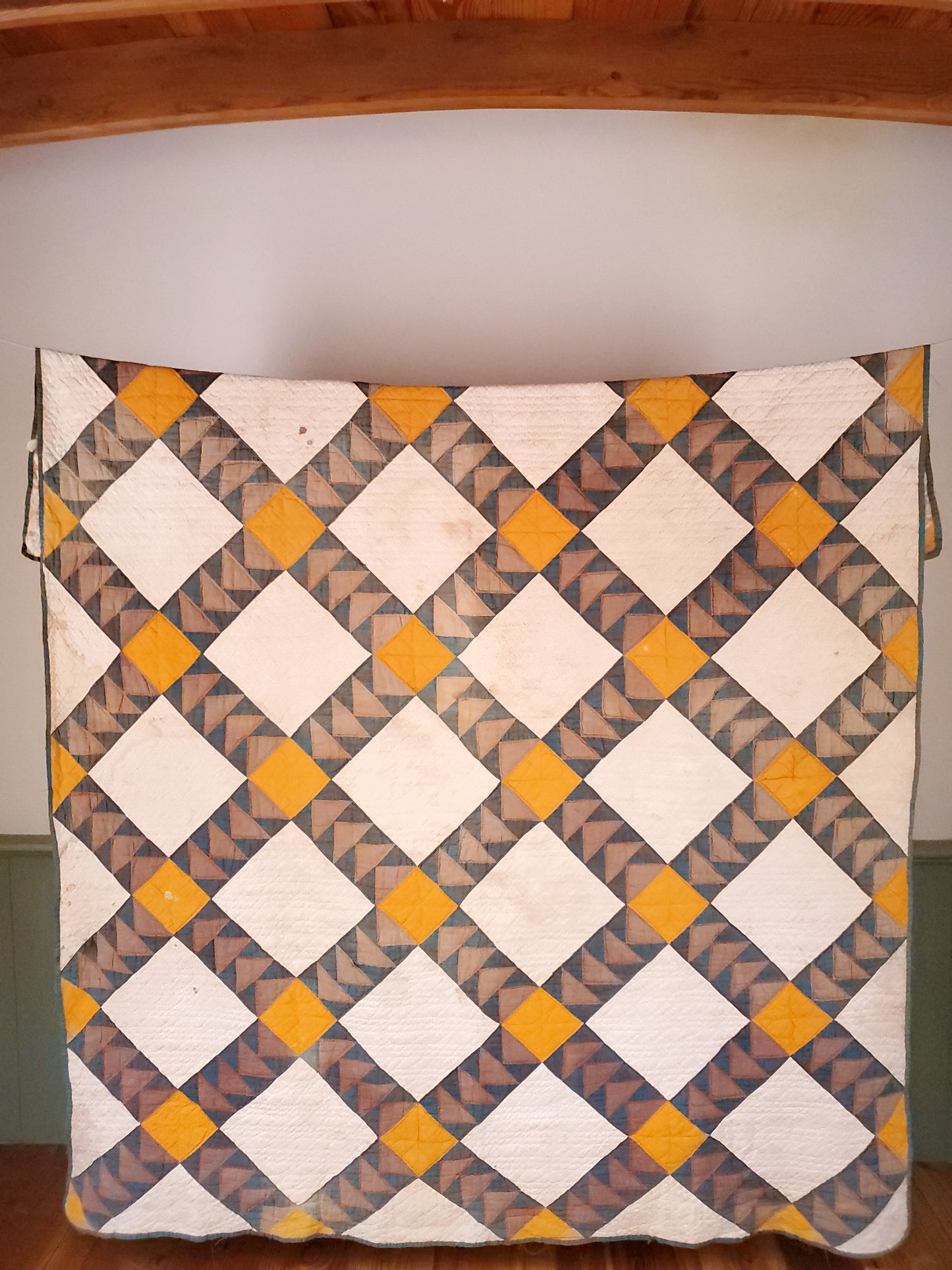 Chrome Block Flying Geese Quilt