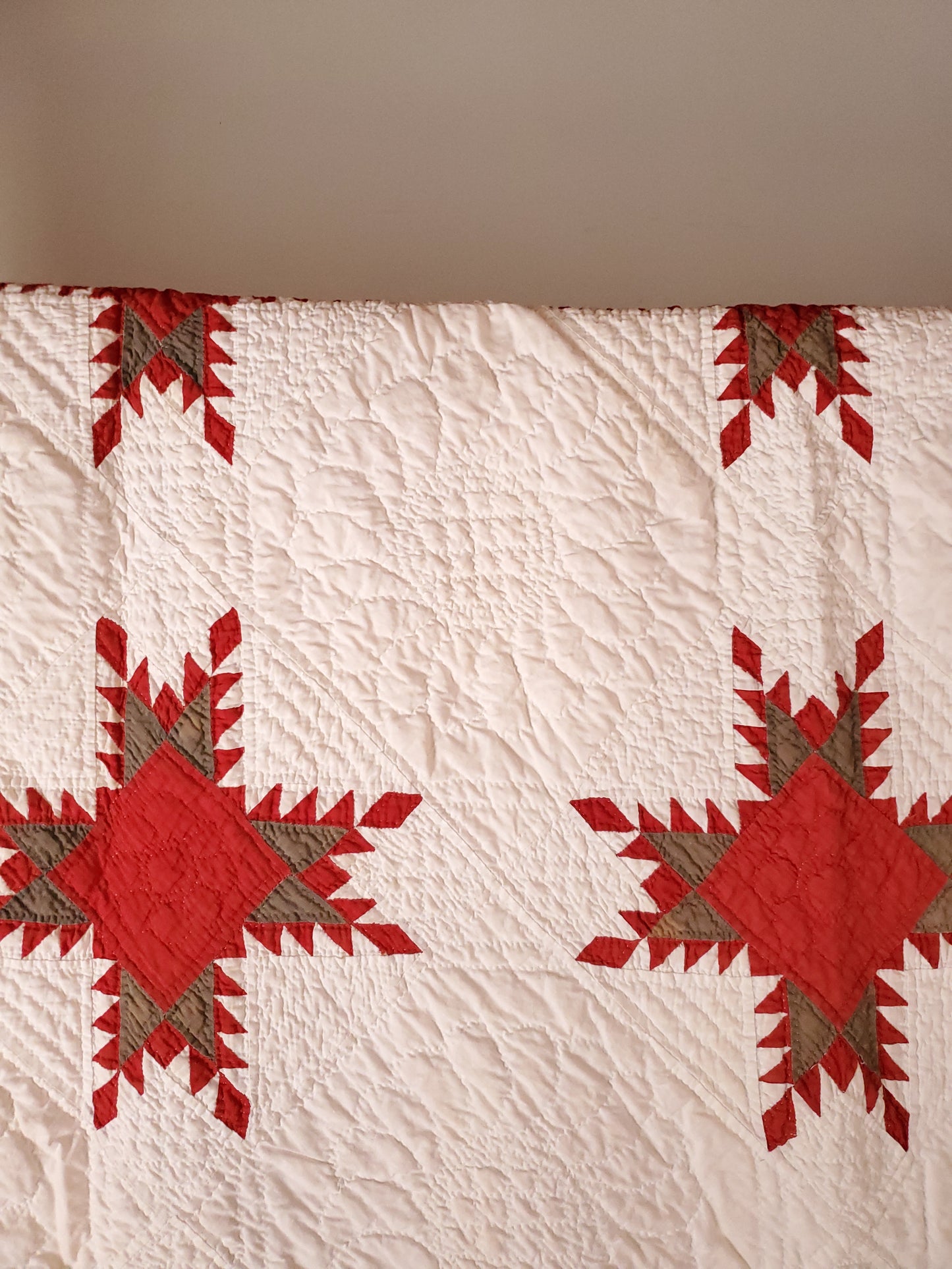 Antique Feathered Star Quilt