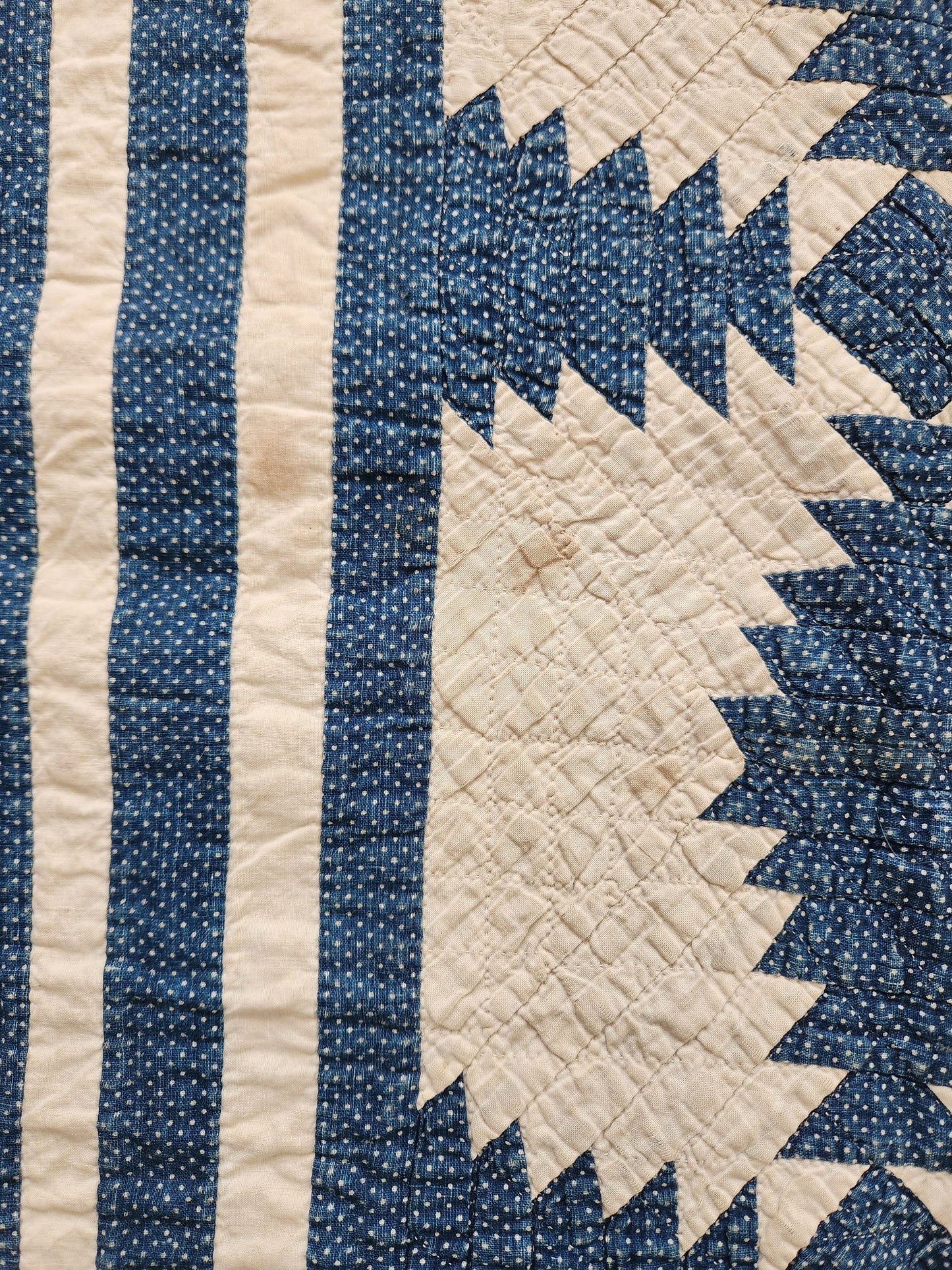 Antique Indigo & White Pineapple Quilt
