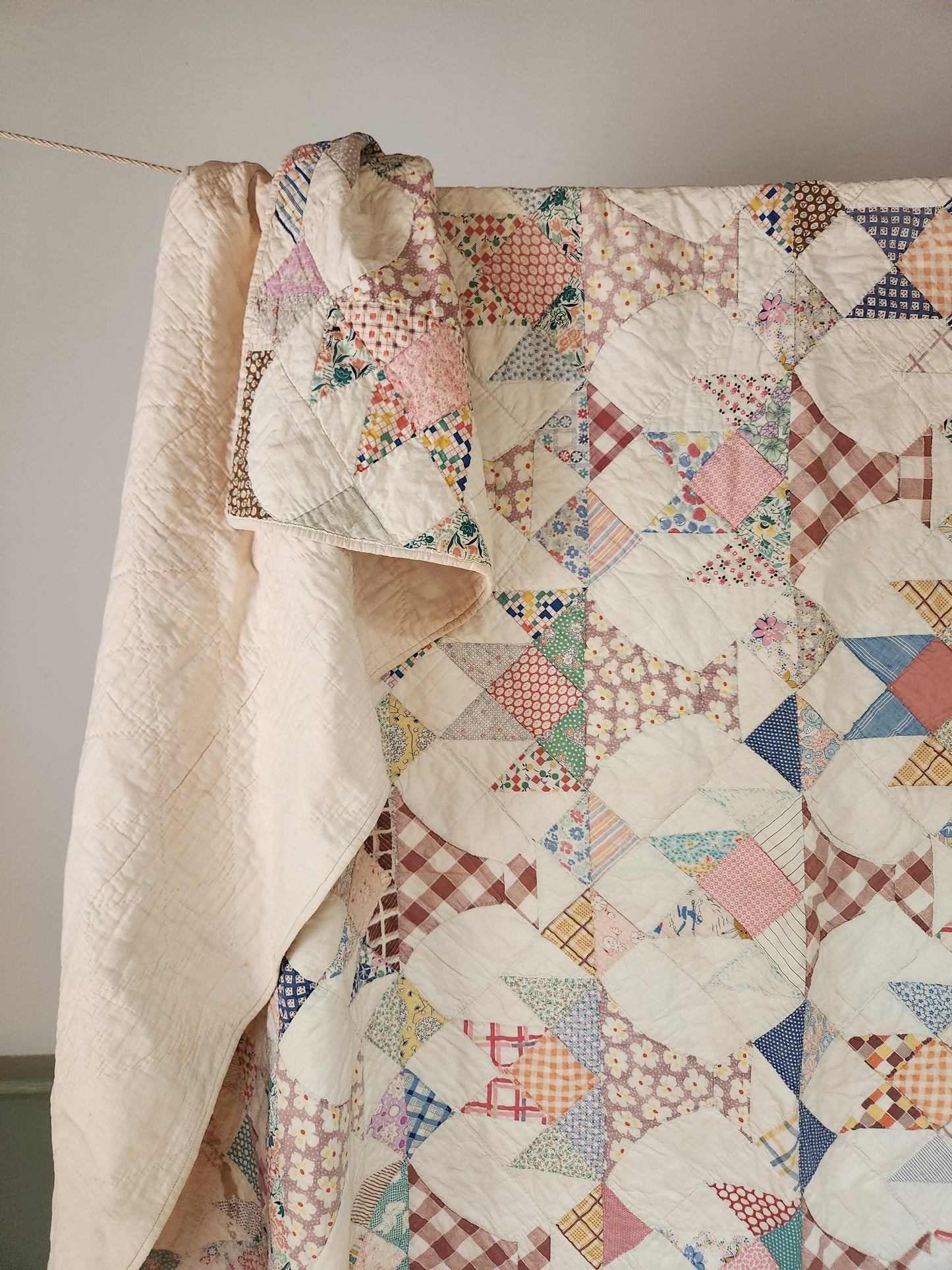 Vintage Cake Stand Quilt c1930
