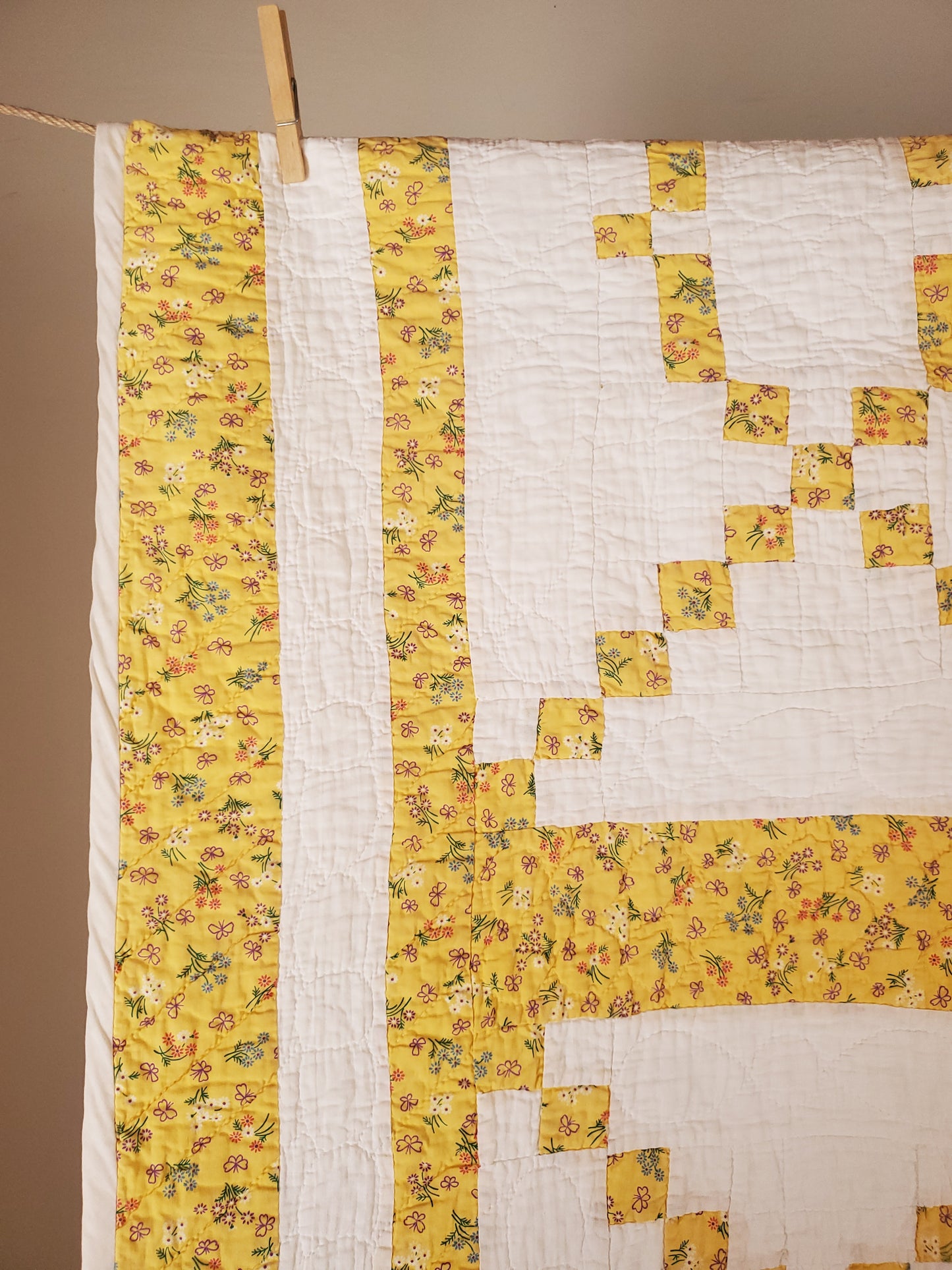 Vintage Yellow & White Burgoyne Surrounded Quilt