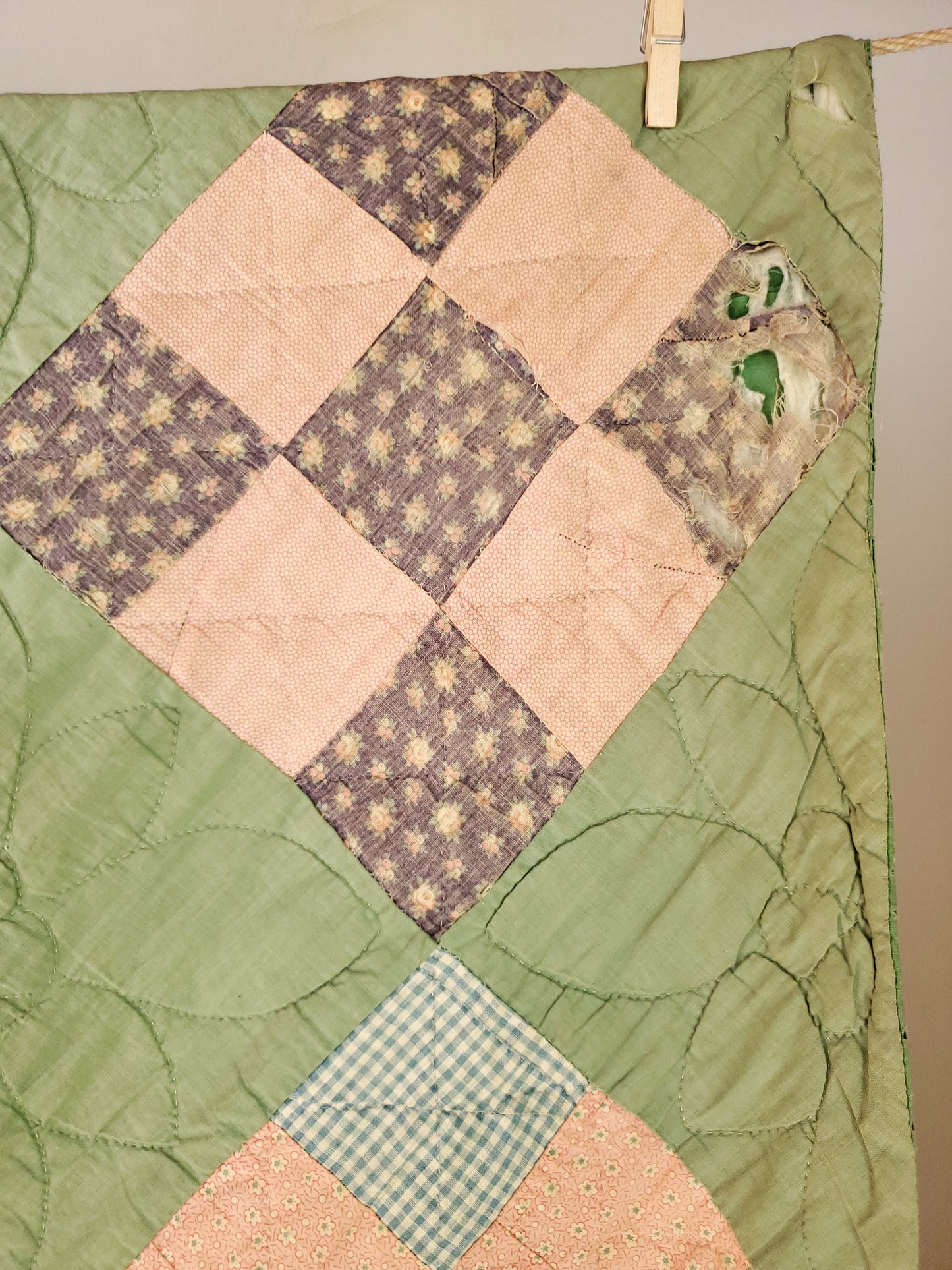 Vintage 9 Patch Quilt ca 1930