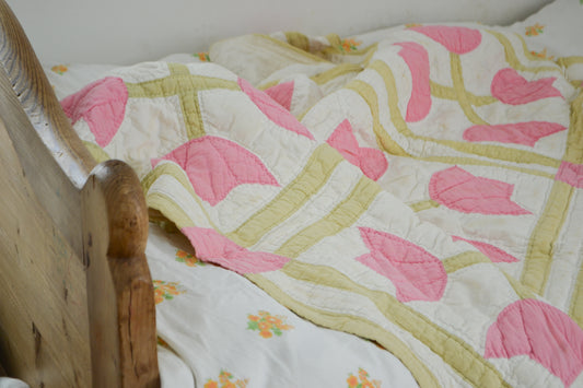 Antique Green & Pink Tulip Quilt