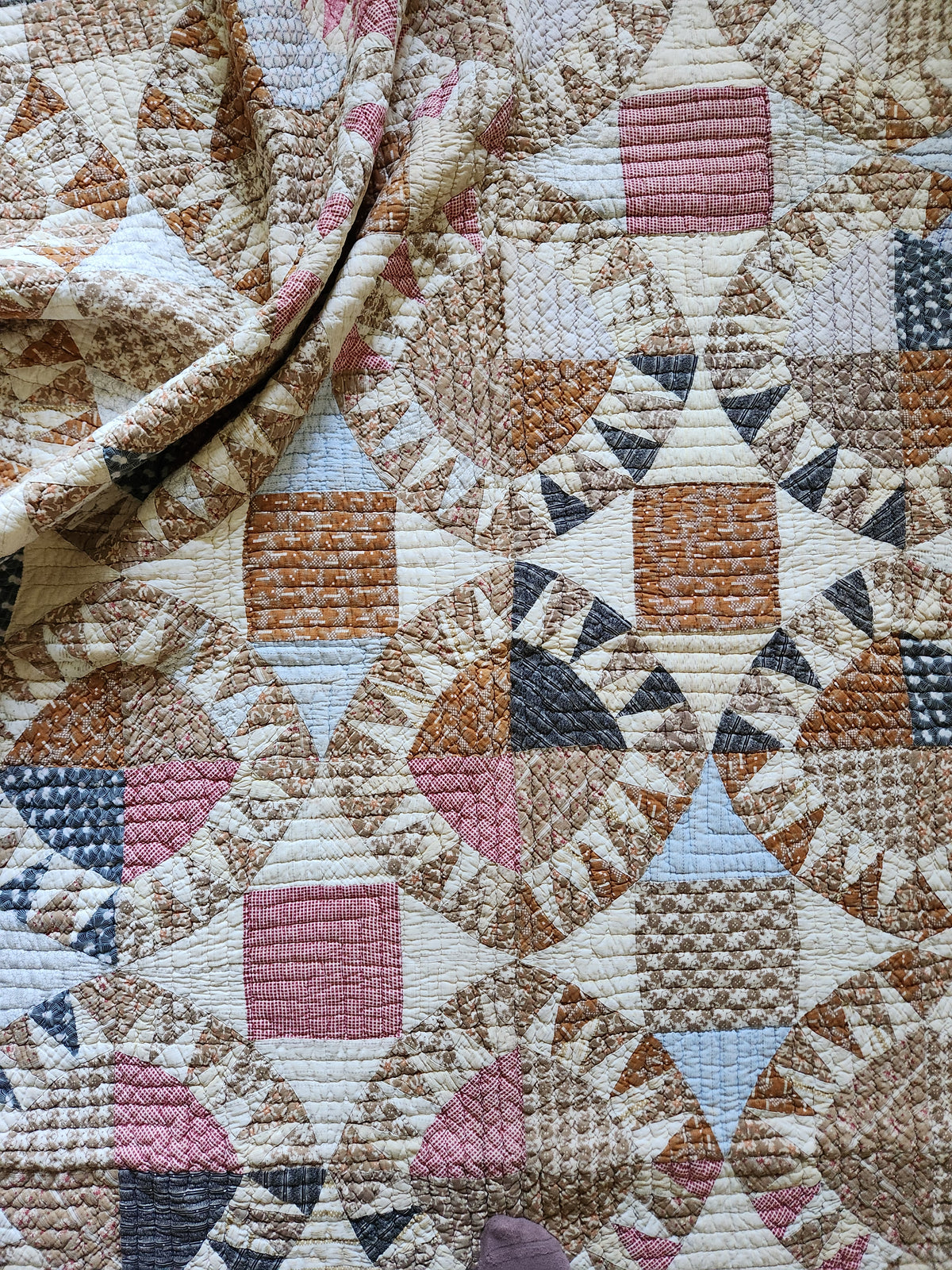 Antique Late 19th Century Sunflower Quilt