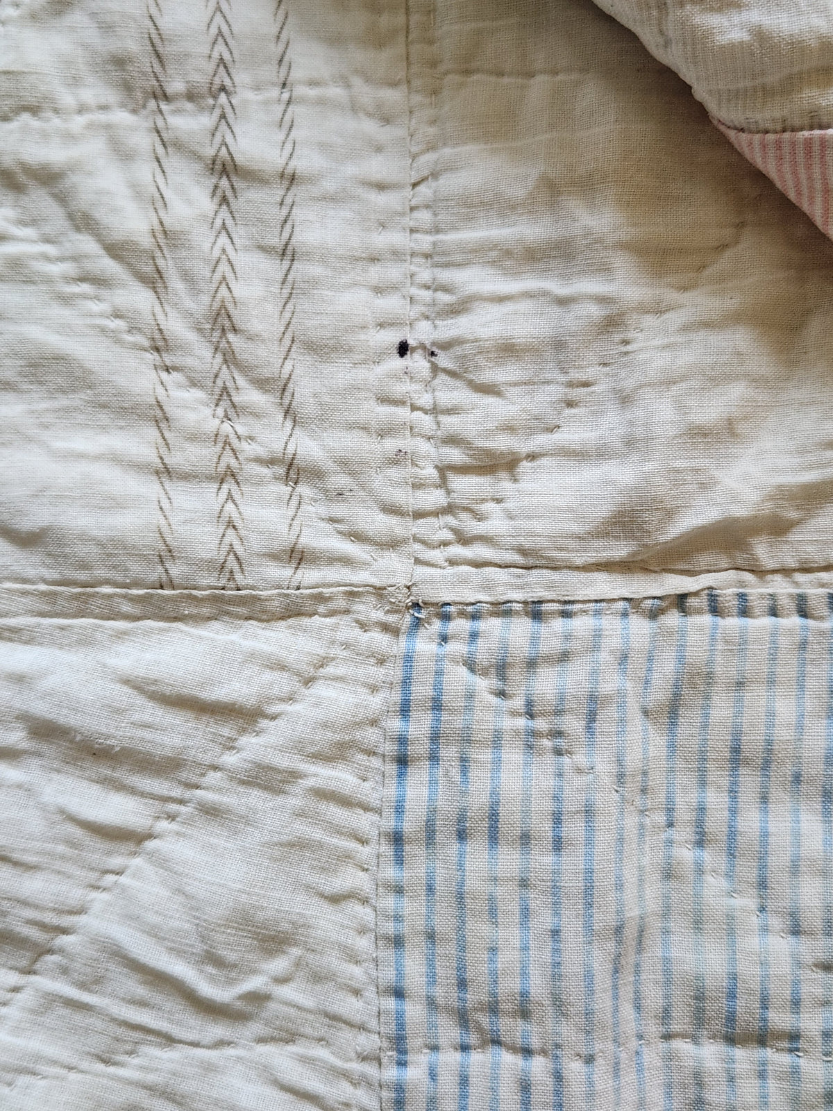 Antique Lady of The Lake Quilt c1920