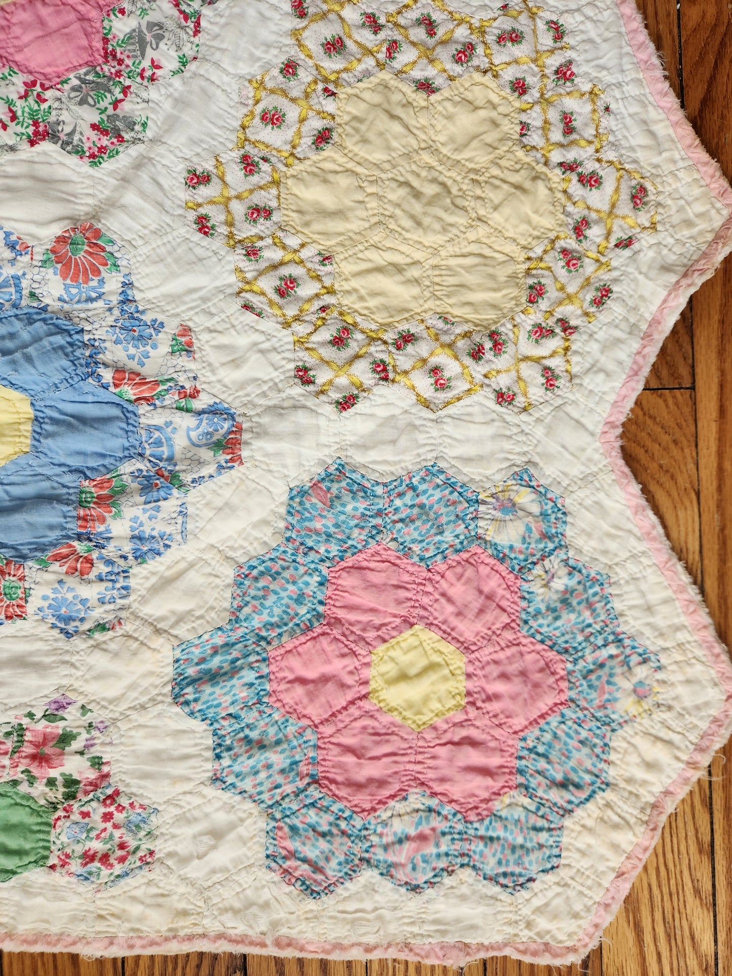 Vintage Grandmother's Garden Quilt