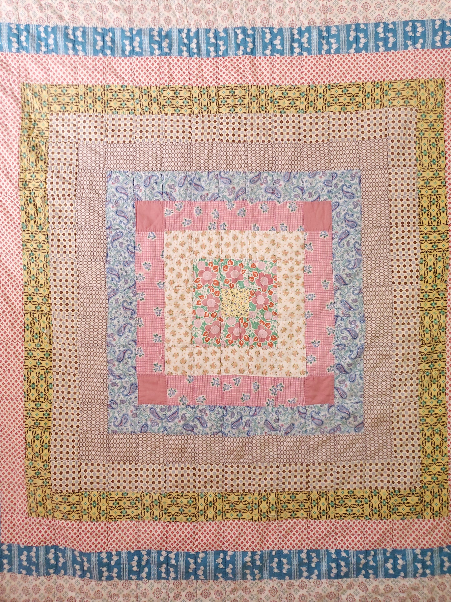 Vintage Patchwork Quilt, ca 1950