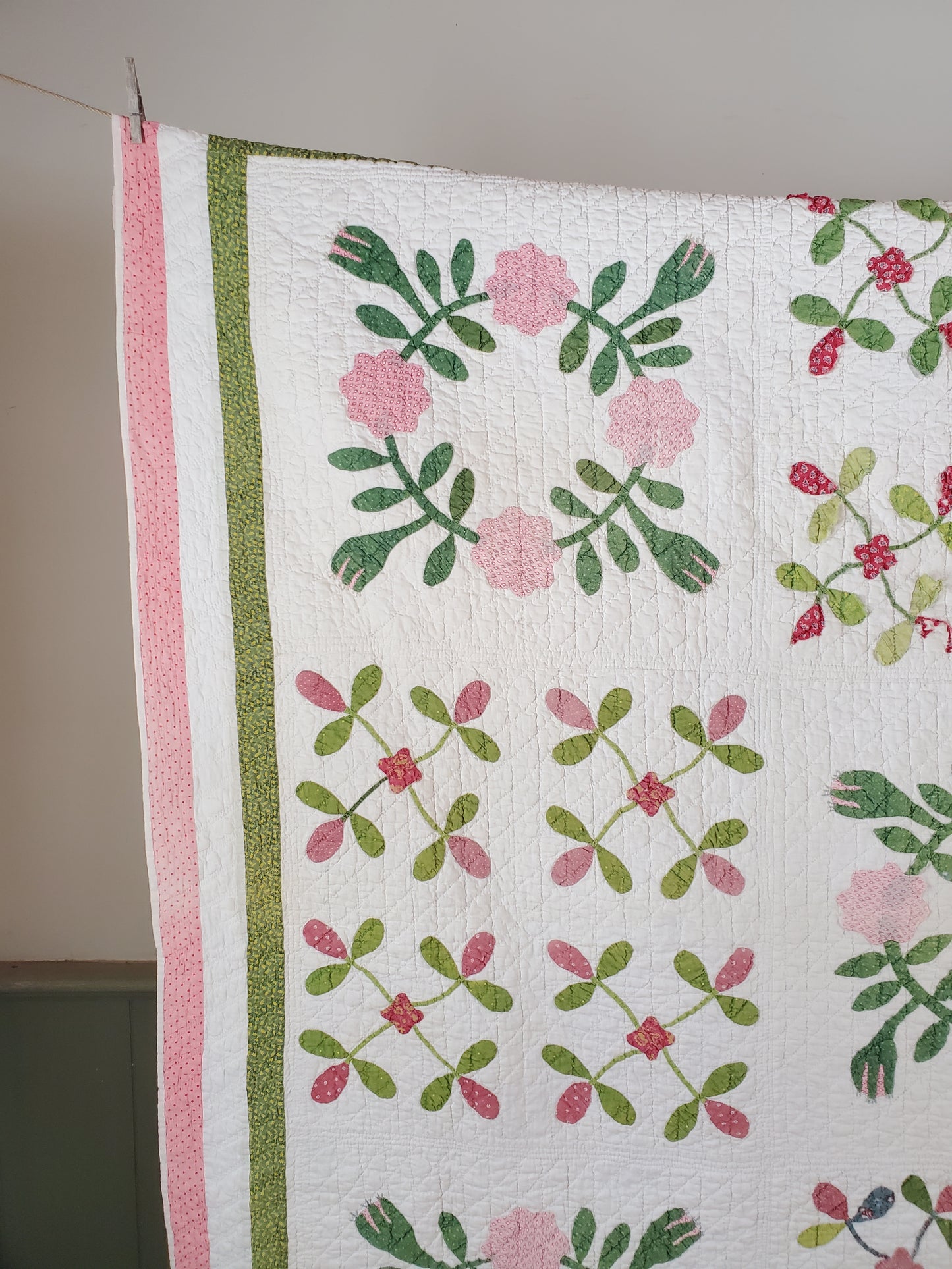 19th Century Pink & Green Antique Rose Wreath Applique Quilt