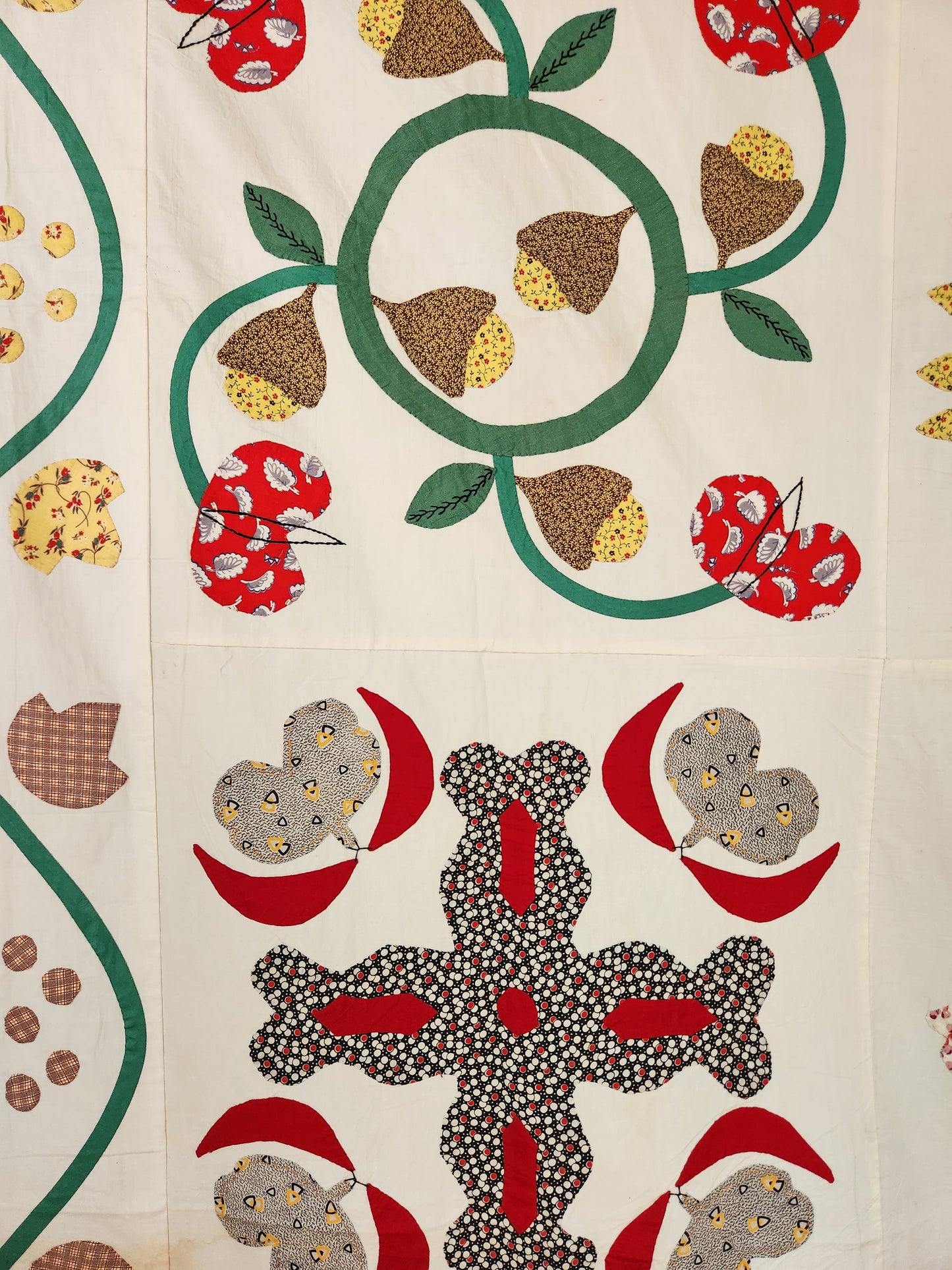 Vintage Hand Stitched Album Coverlet c1950 (B)