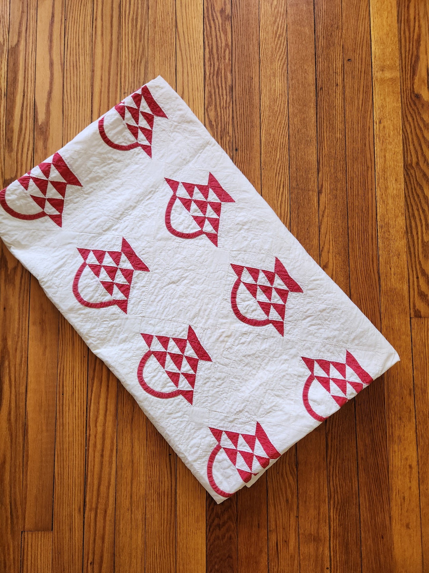 Antique Red & White Baskets Quilt