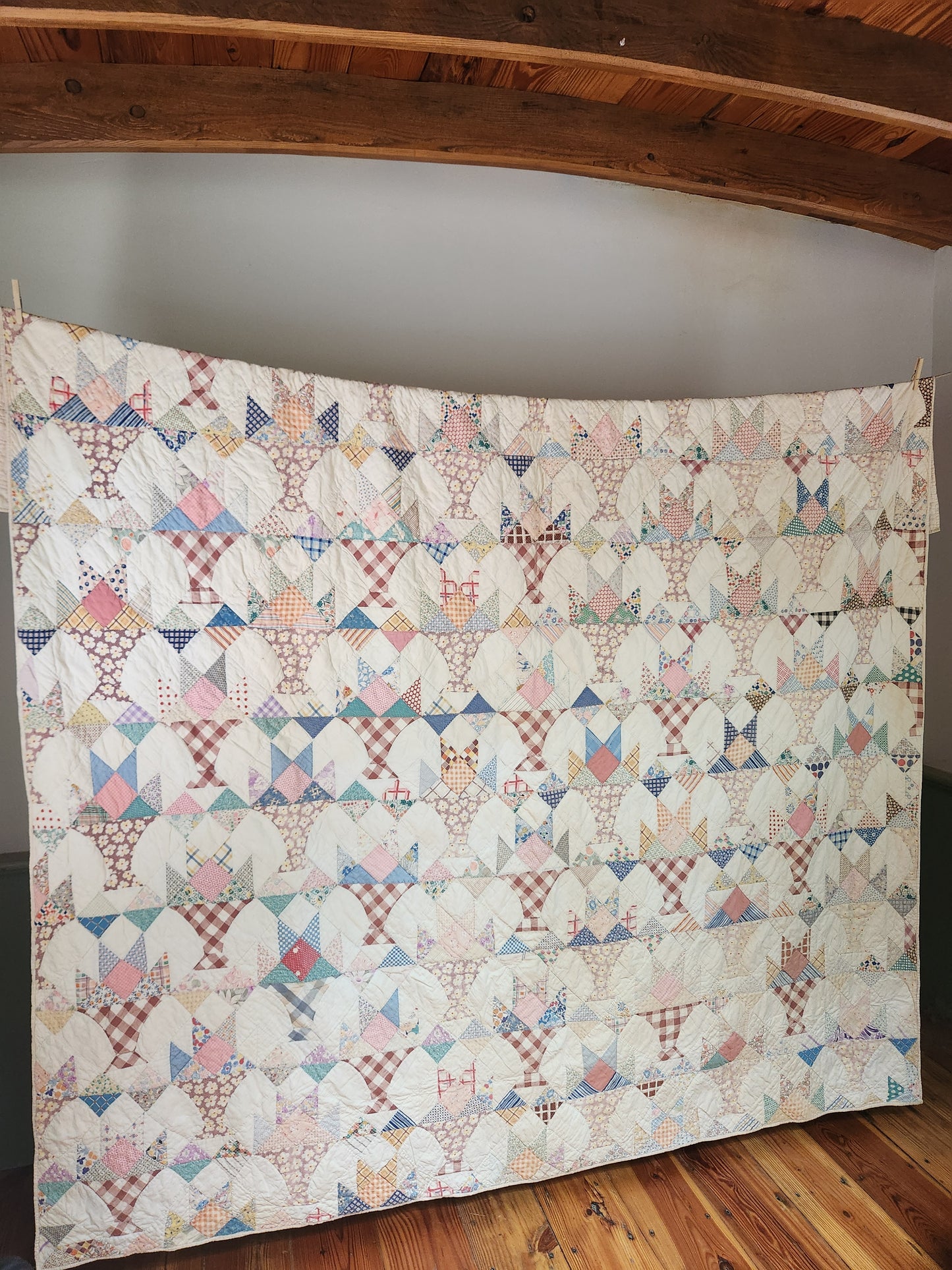 Vintage Cake Stand Quilt c1930