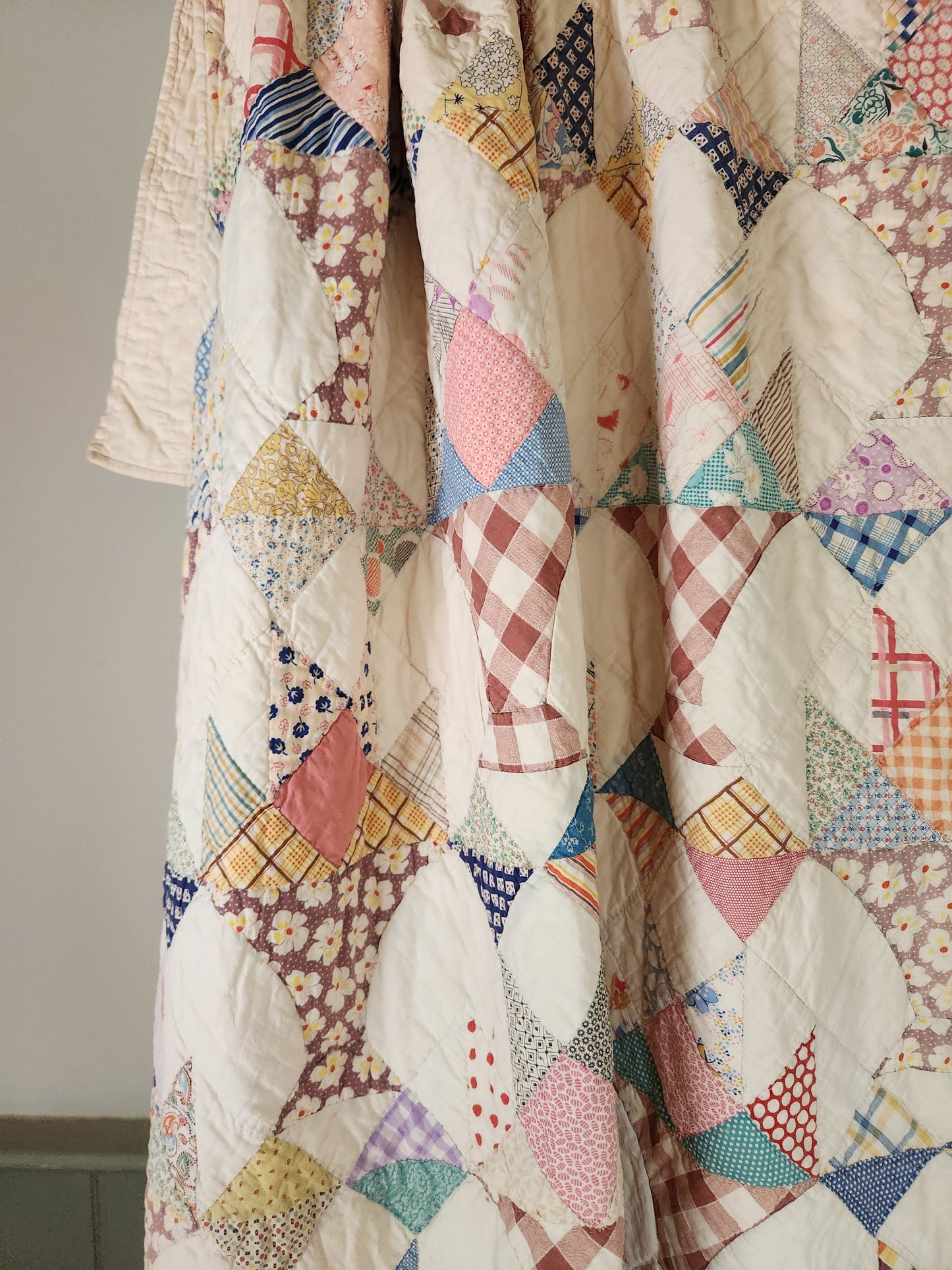 Vintage Cake Stand Quilt c1930