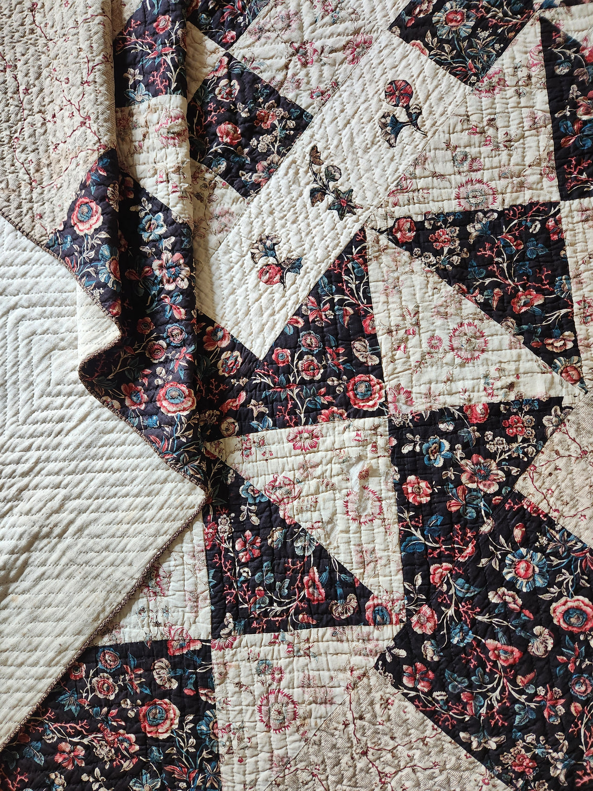 Antique Chintz Center Medallion Quilt c1830