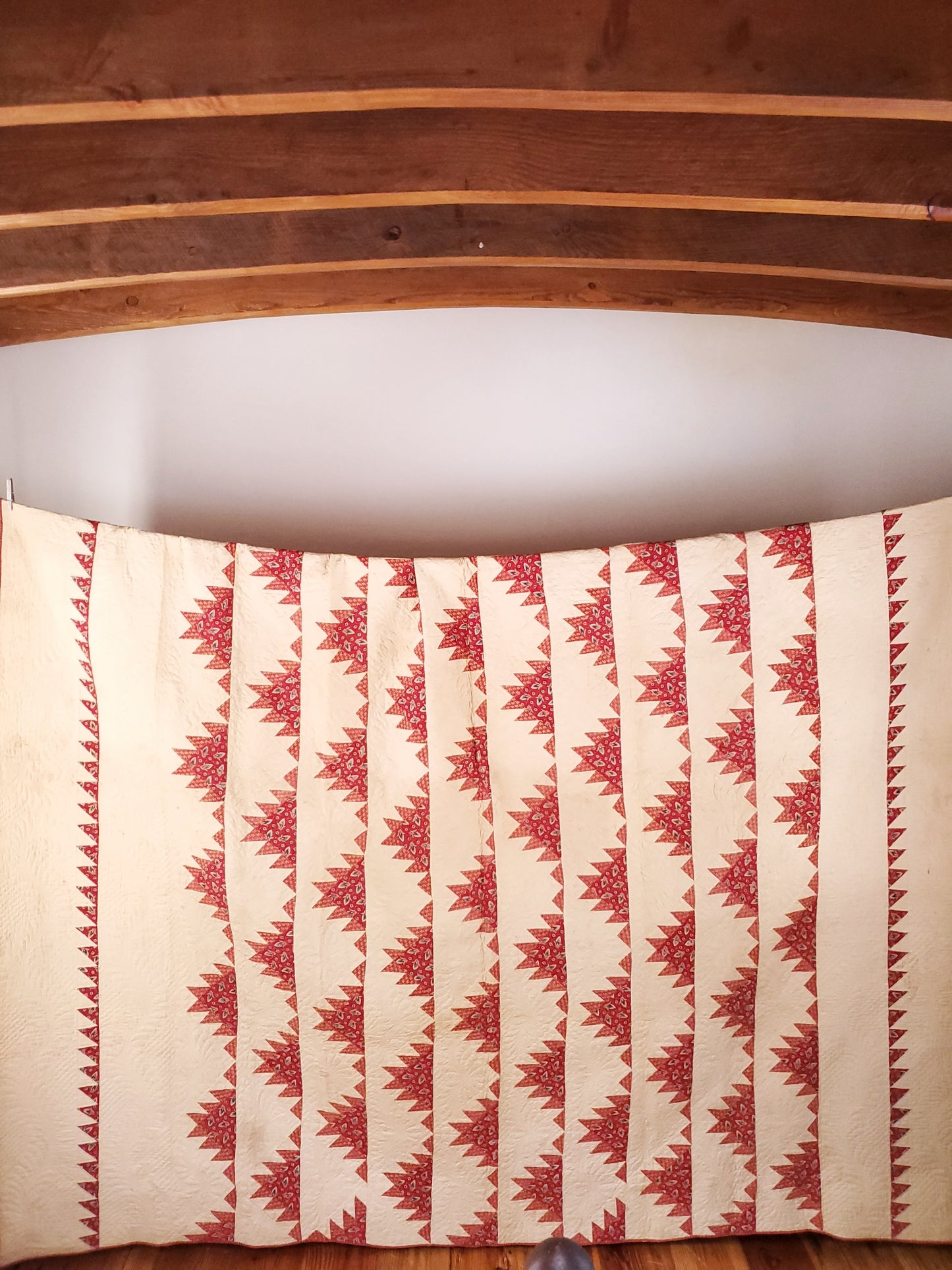 Mid 19th Century Red and White Antique Delectable Mountain Quilt