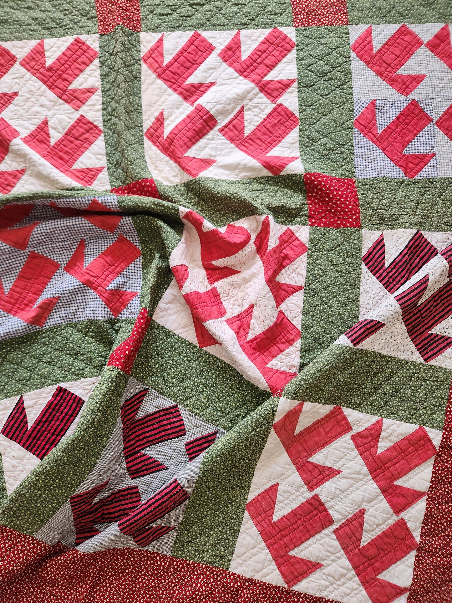 Antique 19th Century Red & Green Capital T Quilt