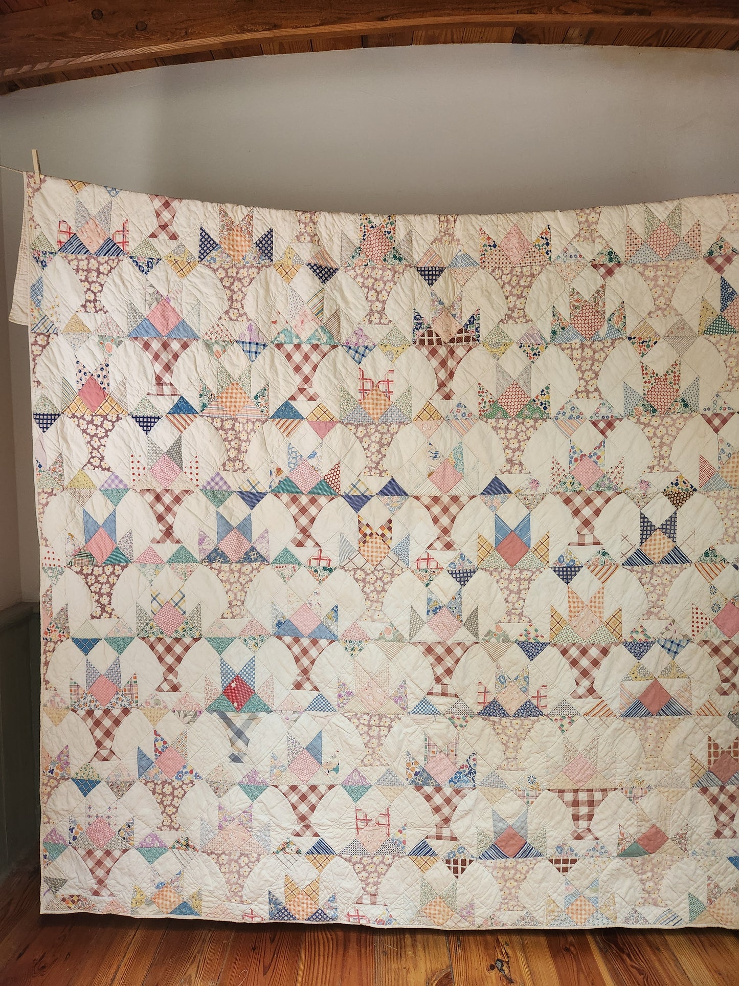 Vintage Cake Stand Quilt c1930