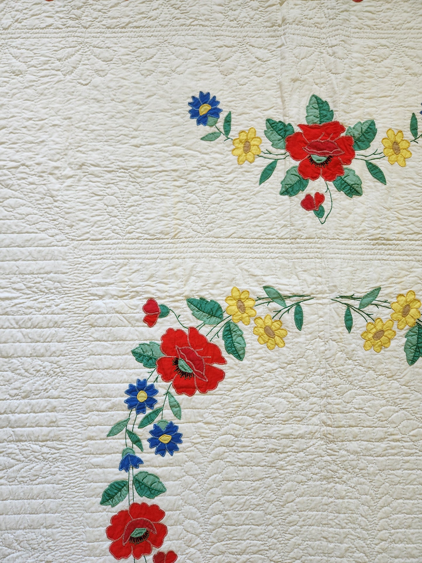 Poppy Applique Quilt c1950