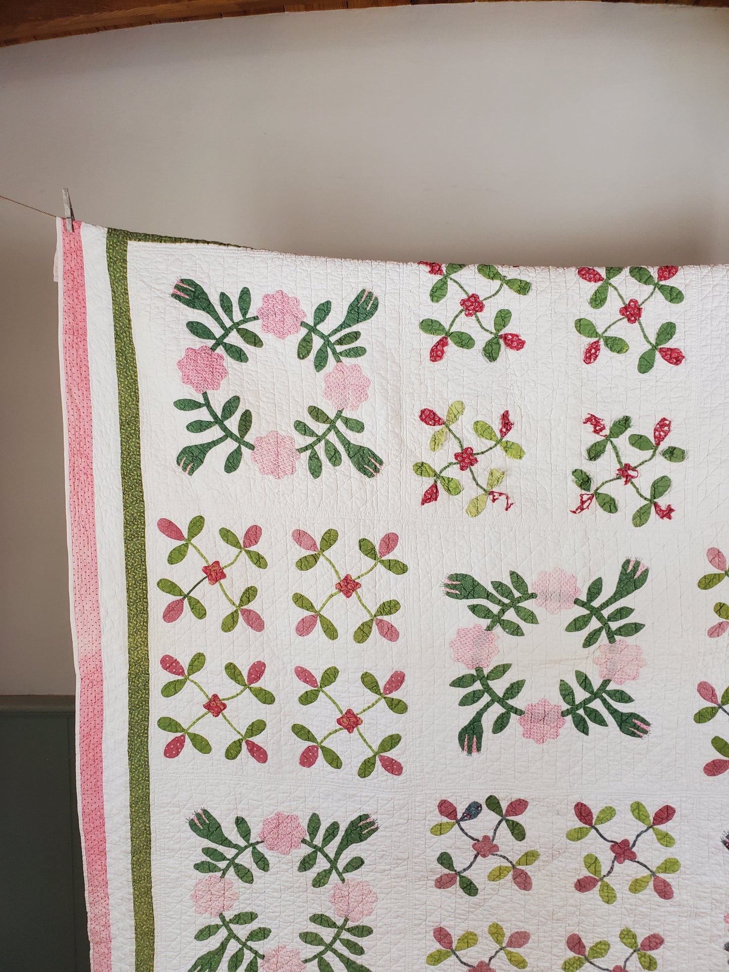 19th Century Pink & Green Antique Rose Wreath Applique Quilt